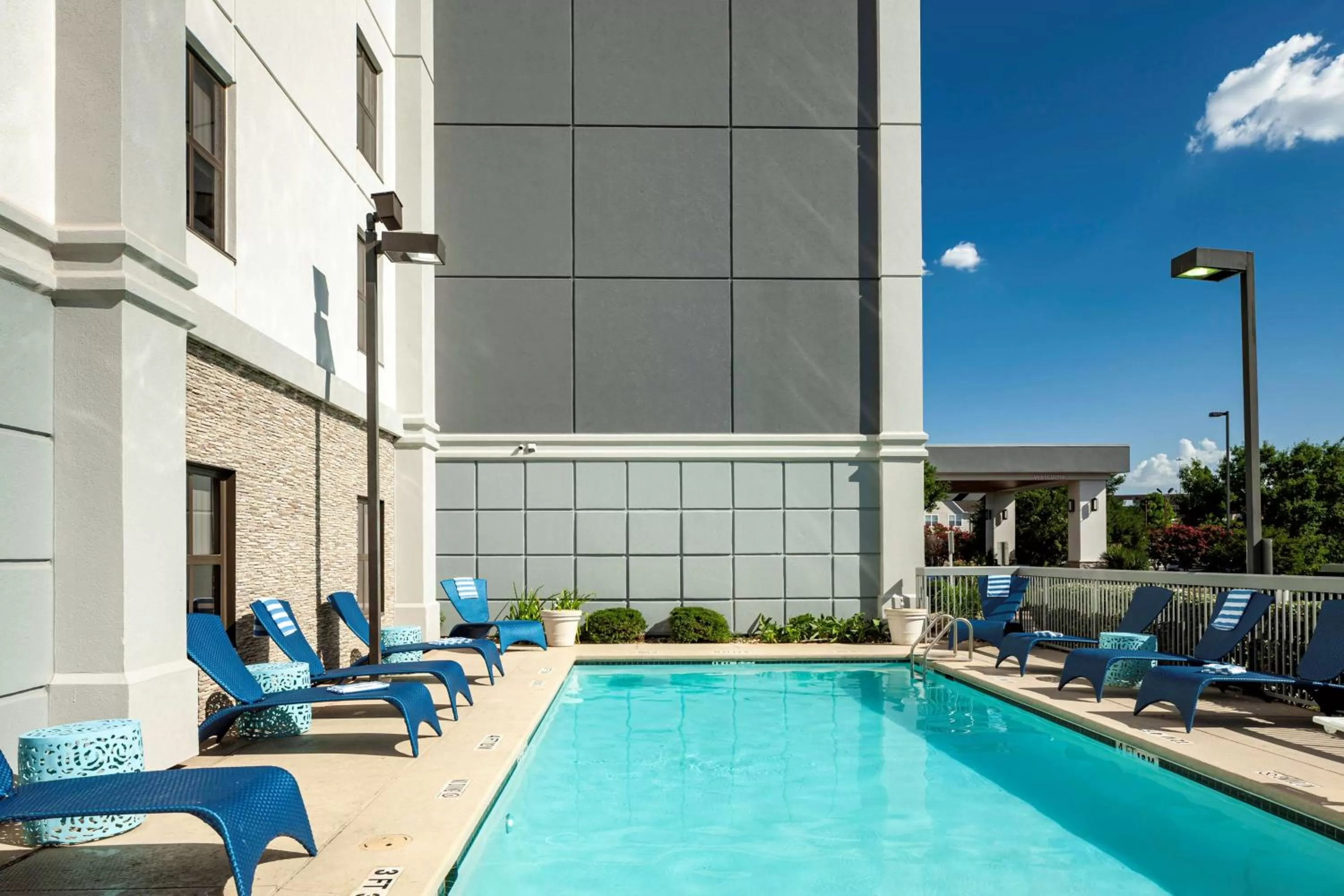 Pool view in Hampton Inn Austin Round Rock