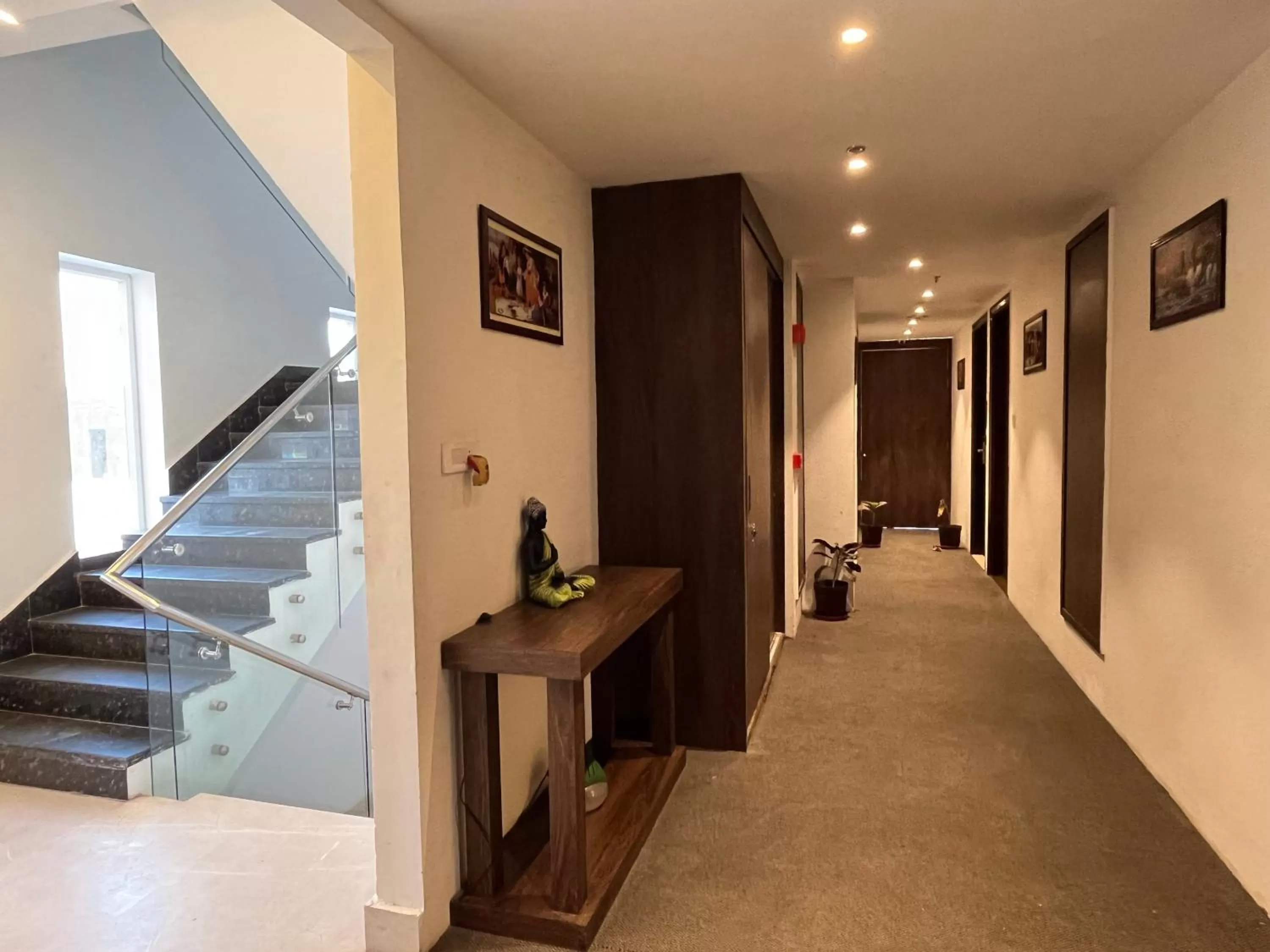 elevator in Hotel RRV with Free Parking