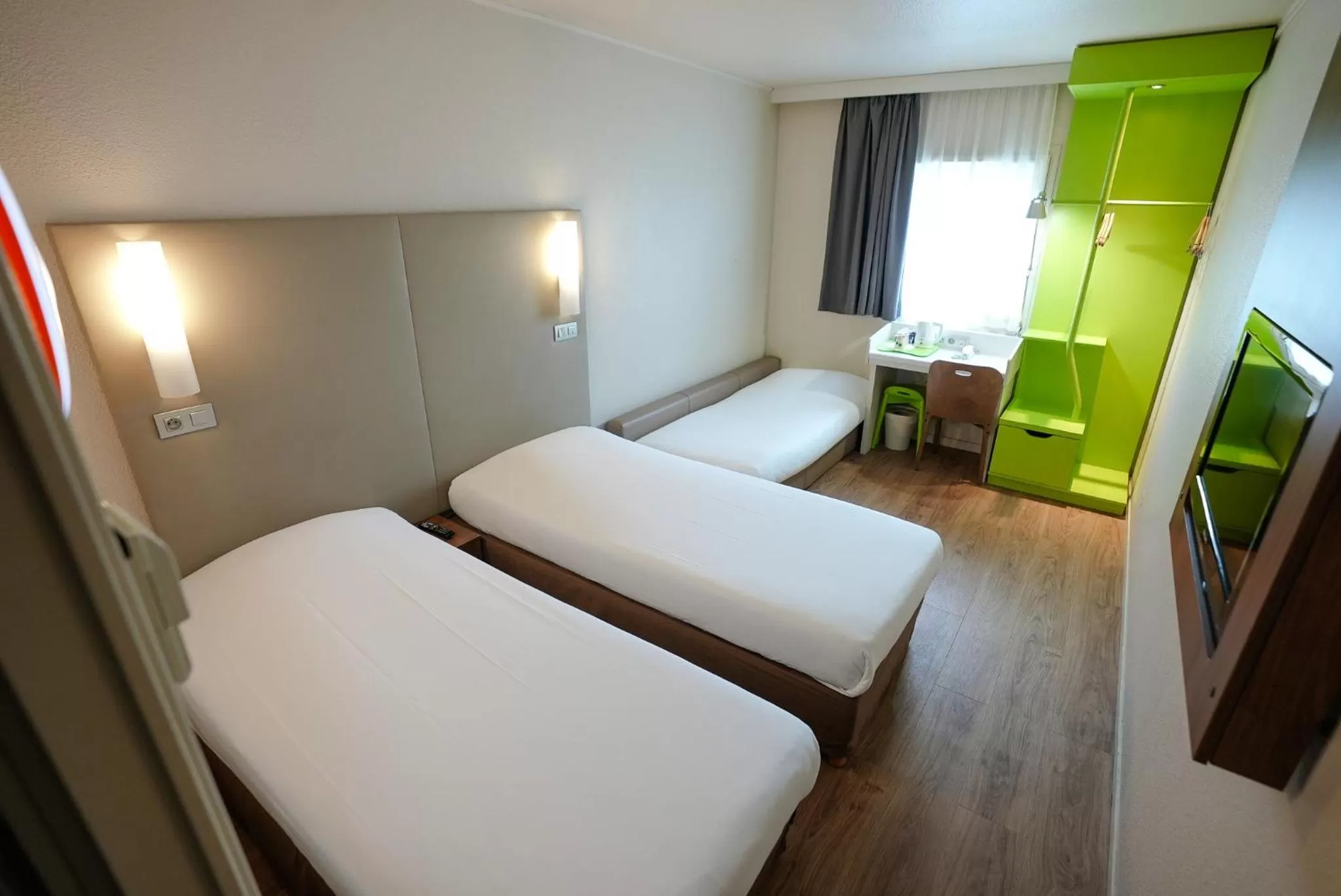 Standard Room with Three Single Beds in Campanile Paris CDG Airport Villepinte