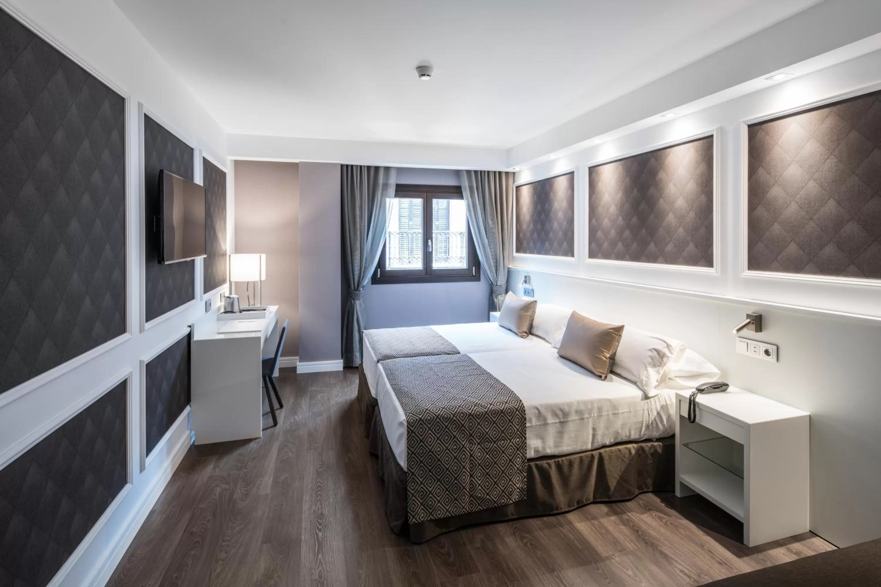 Double or Twin Room in Catalonia Magdalenes