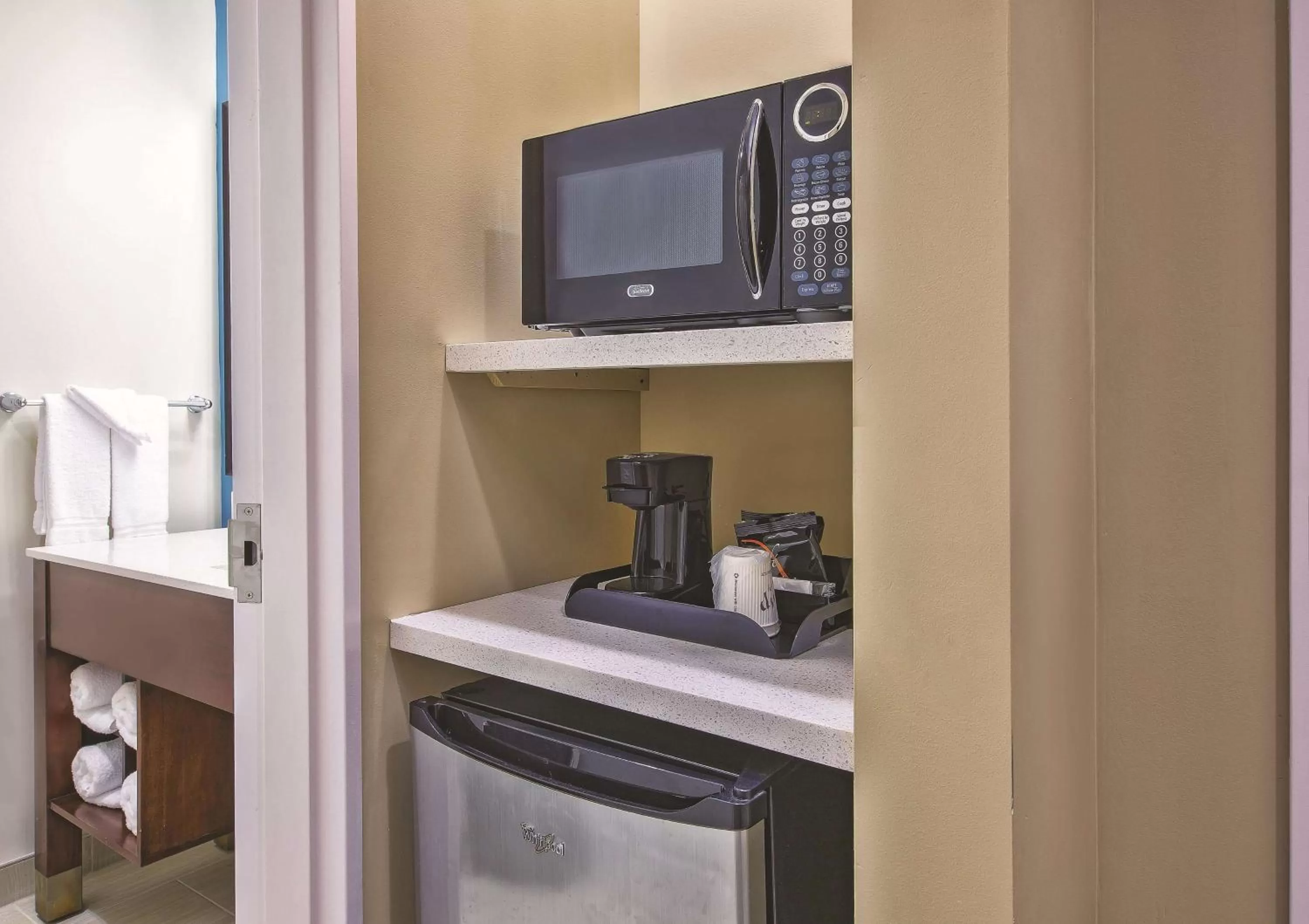 Suite with Two Queen Beds - Non-Smoking in La Quinta by Wyndham Niagara Falls