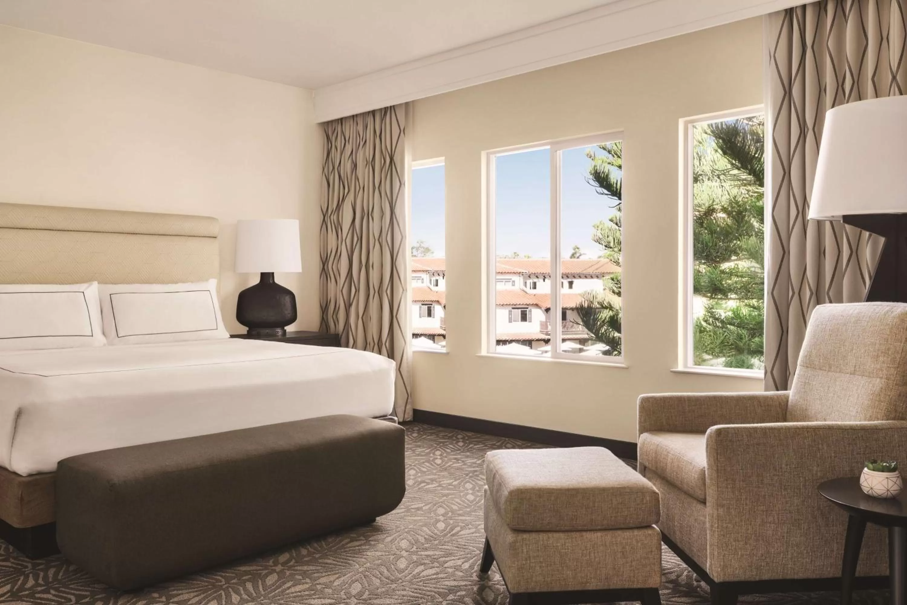 Presidential Suite with Resort View in Zachari Dunes on Mandalay Beach, Curio Collection by Hilton