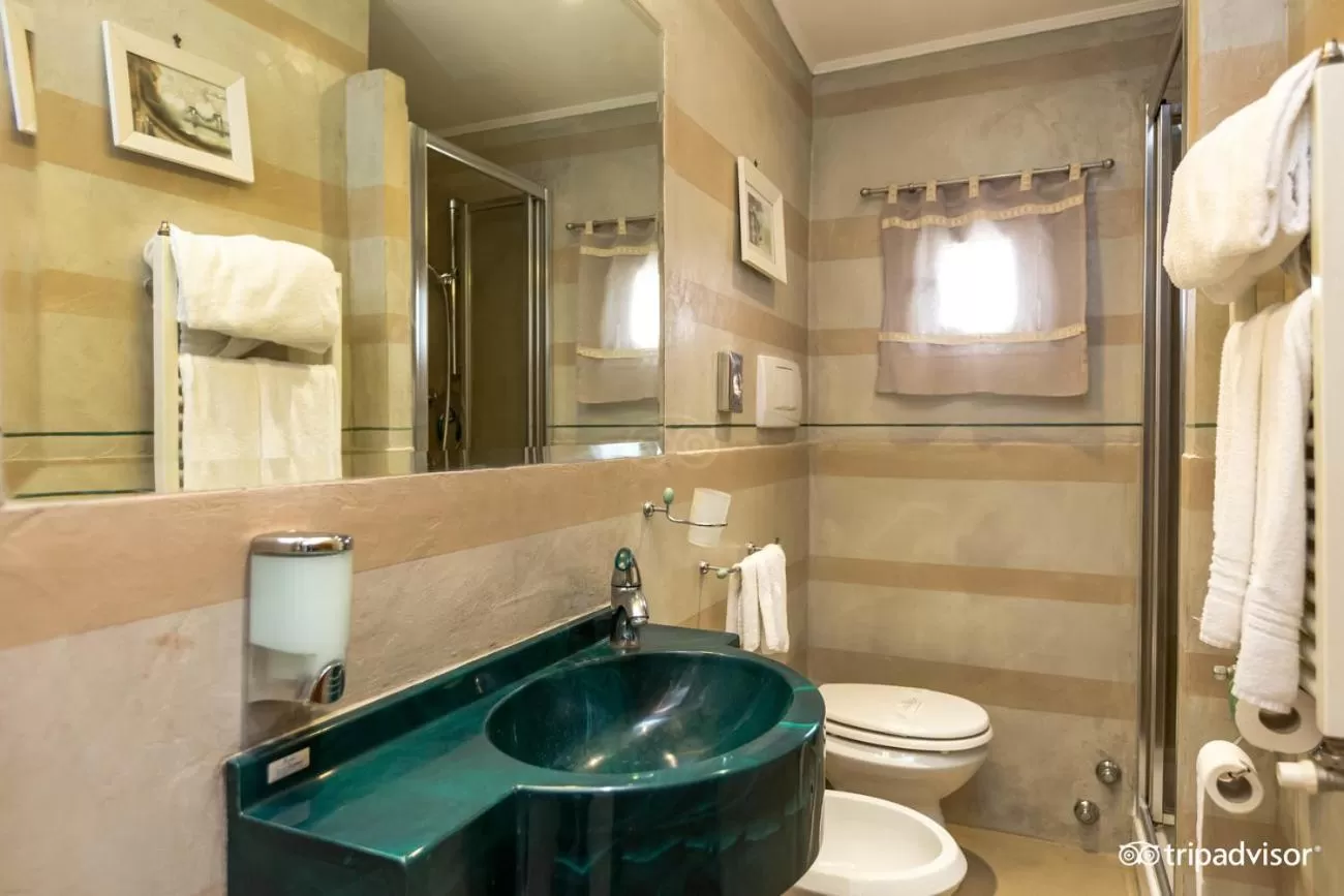 Classic Double Room in Hotel Kent