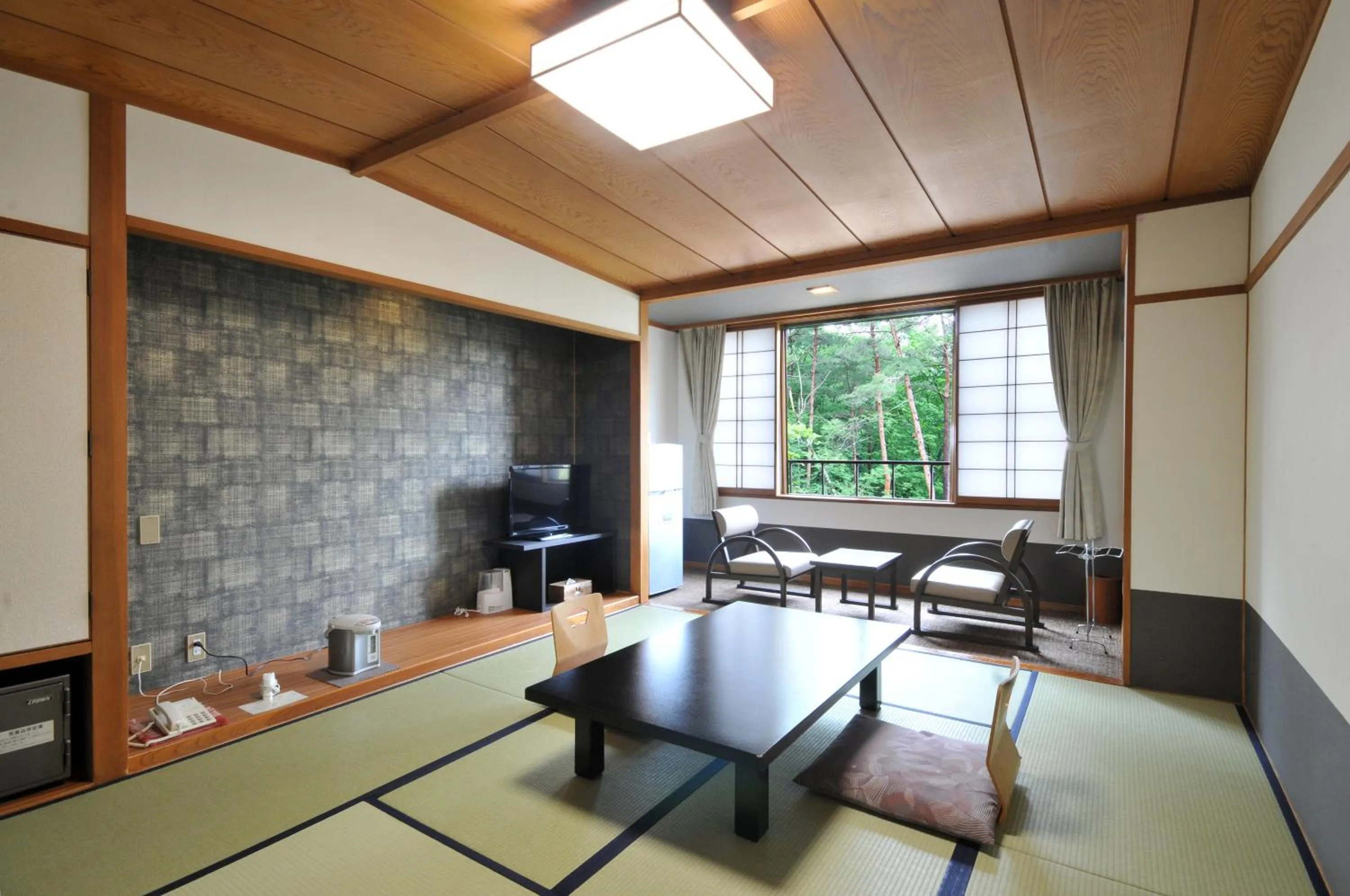 Superior Quadruple Room in Kurobe Kanko Hotel