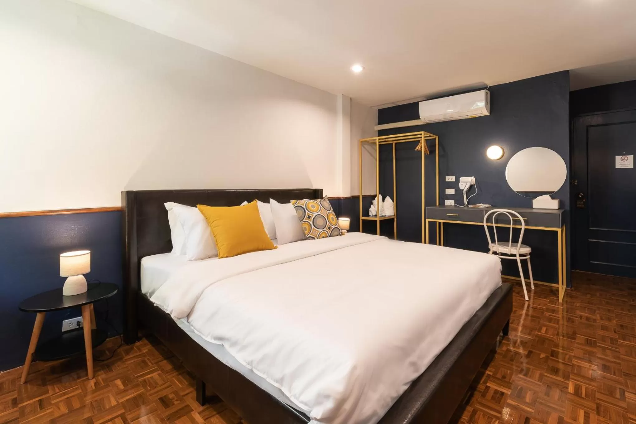 Superior King Room in The Mellow Pillow Hotel @ Chiang Mai Gate