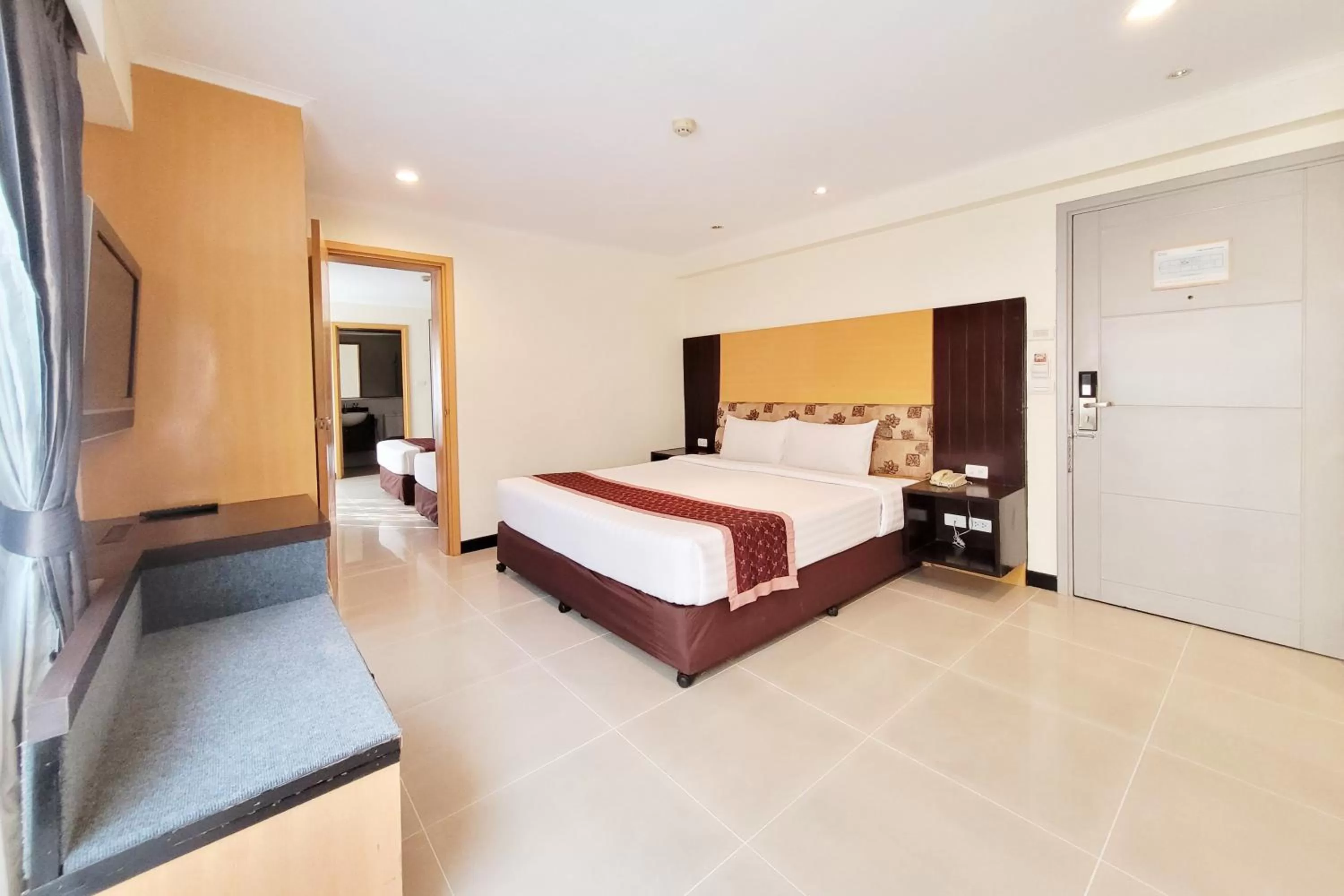 Family - Connecting Room in Citin Pratunam Bangkok by Compass Hospitality
