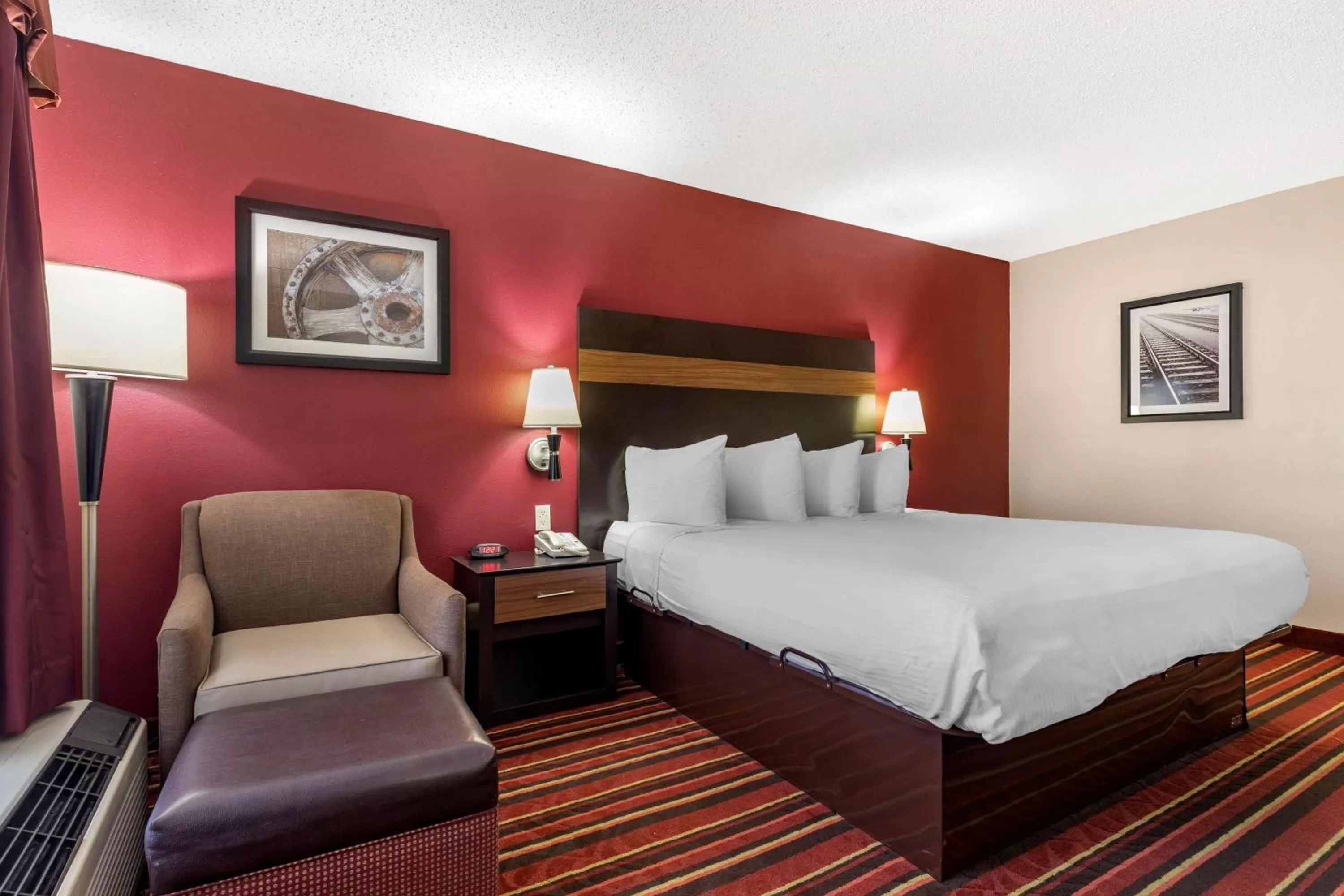 King Room - Disability Access/Smoking in Best Western Lindale Inn