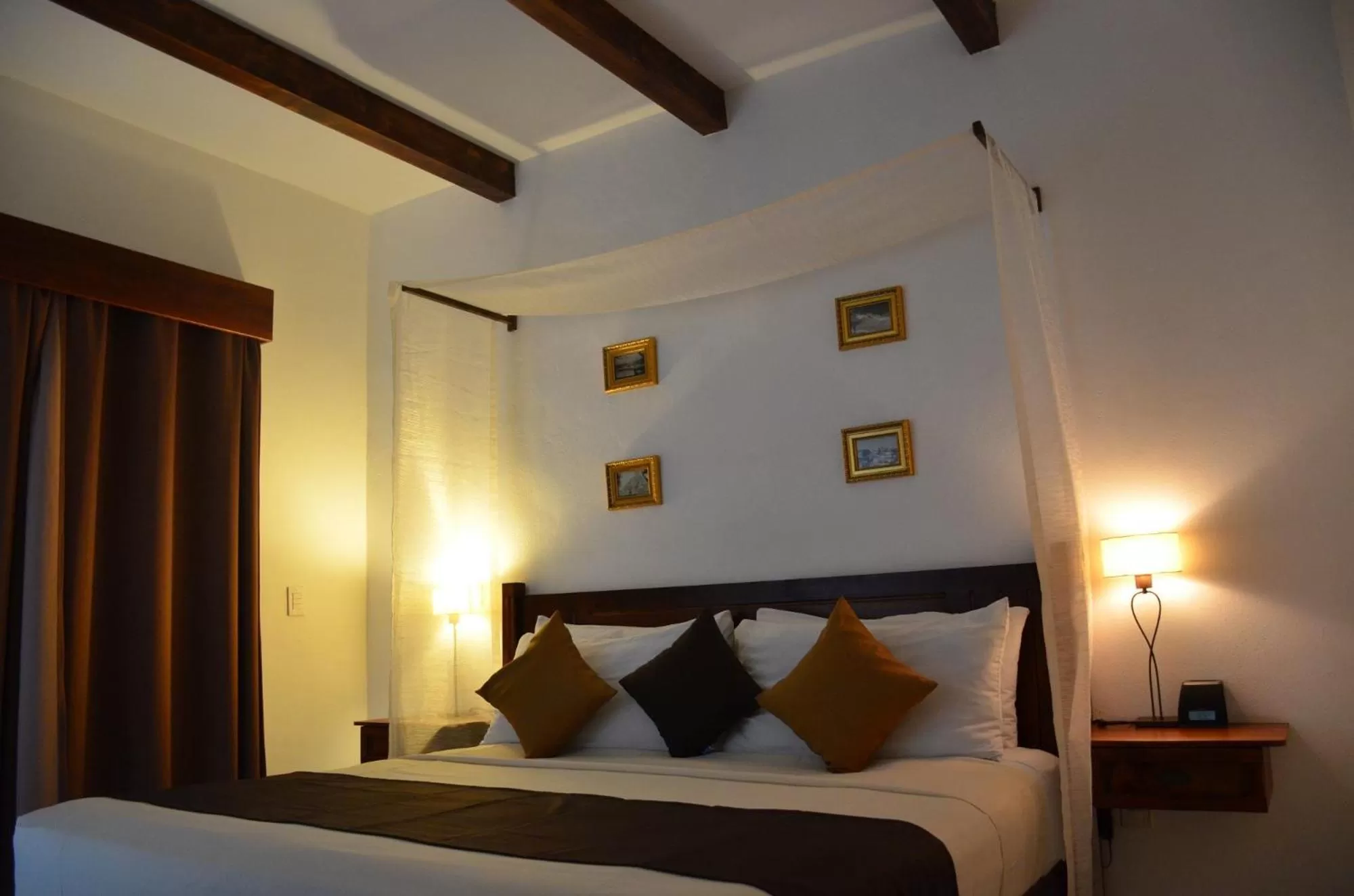 Deluxe Double Room with Balcony in La Pasion Colonial Hotel Boutique By Bunik