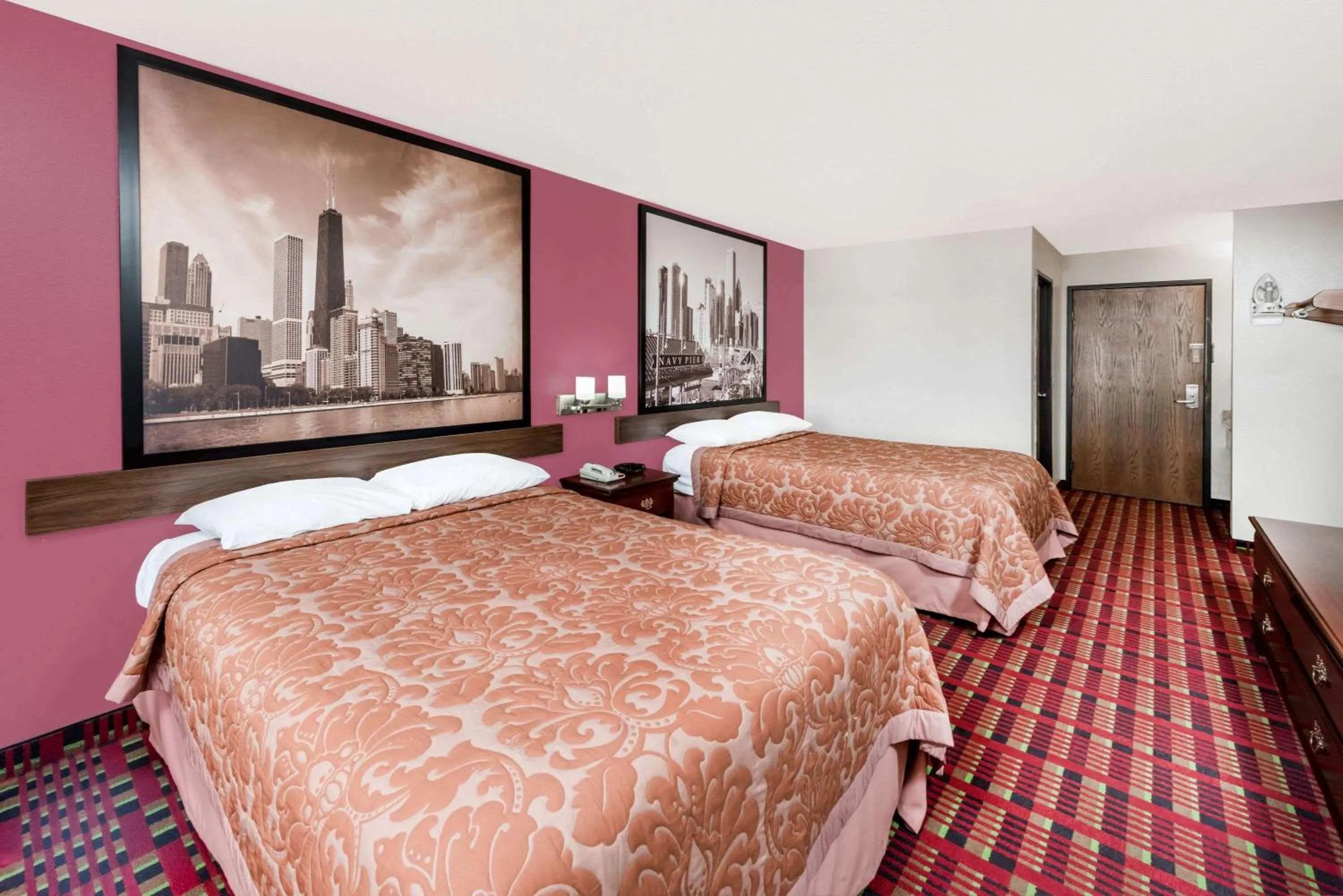 Double Room with Two Double Beds - Smoking in Super 8 by Wyndham Paris IL