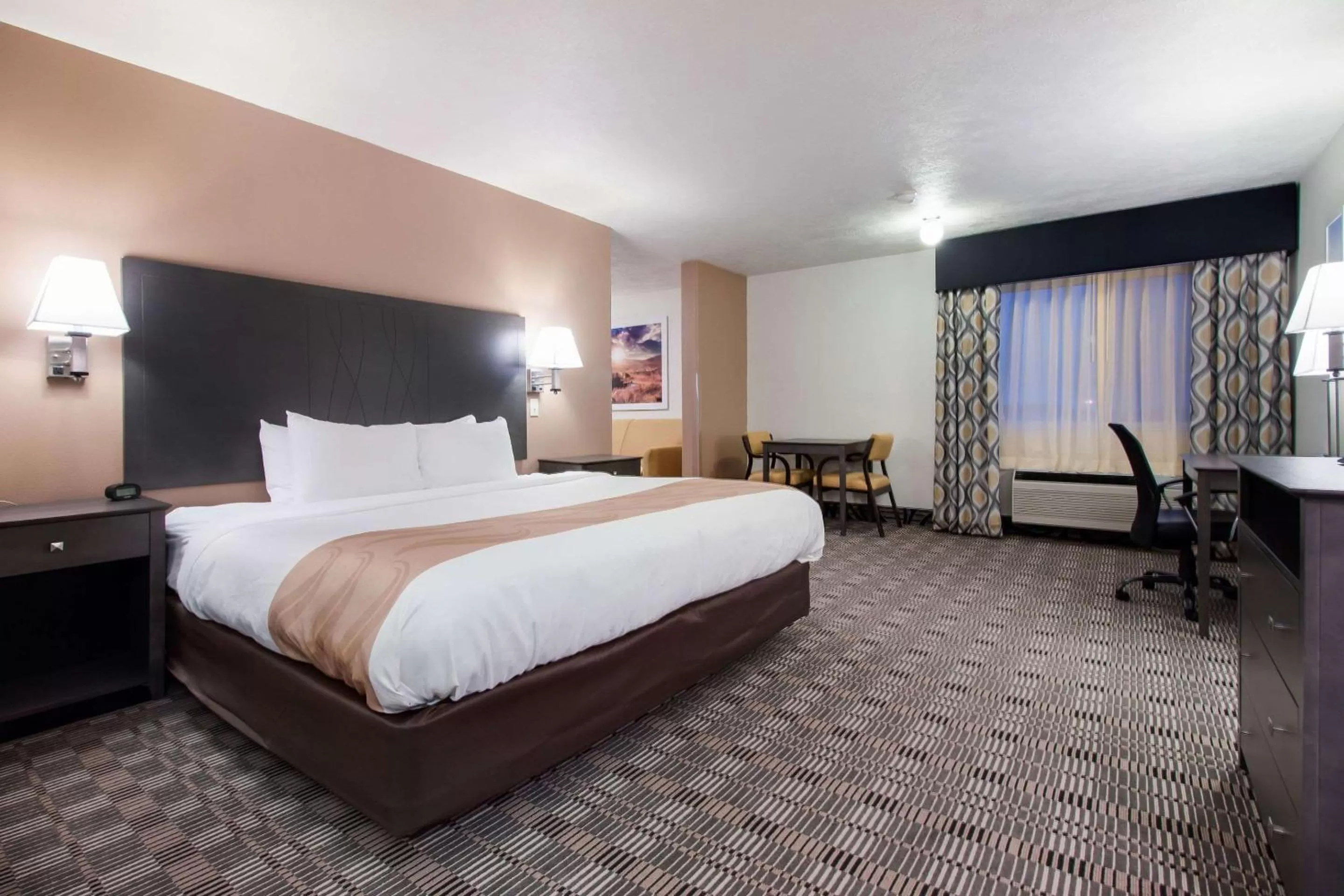 King Room with Sofa Bed - Non-Smoking in Quality Inn & Suites McCook