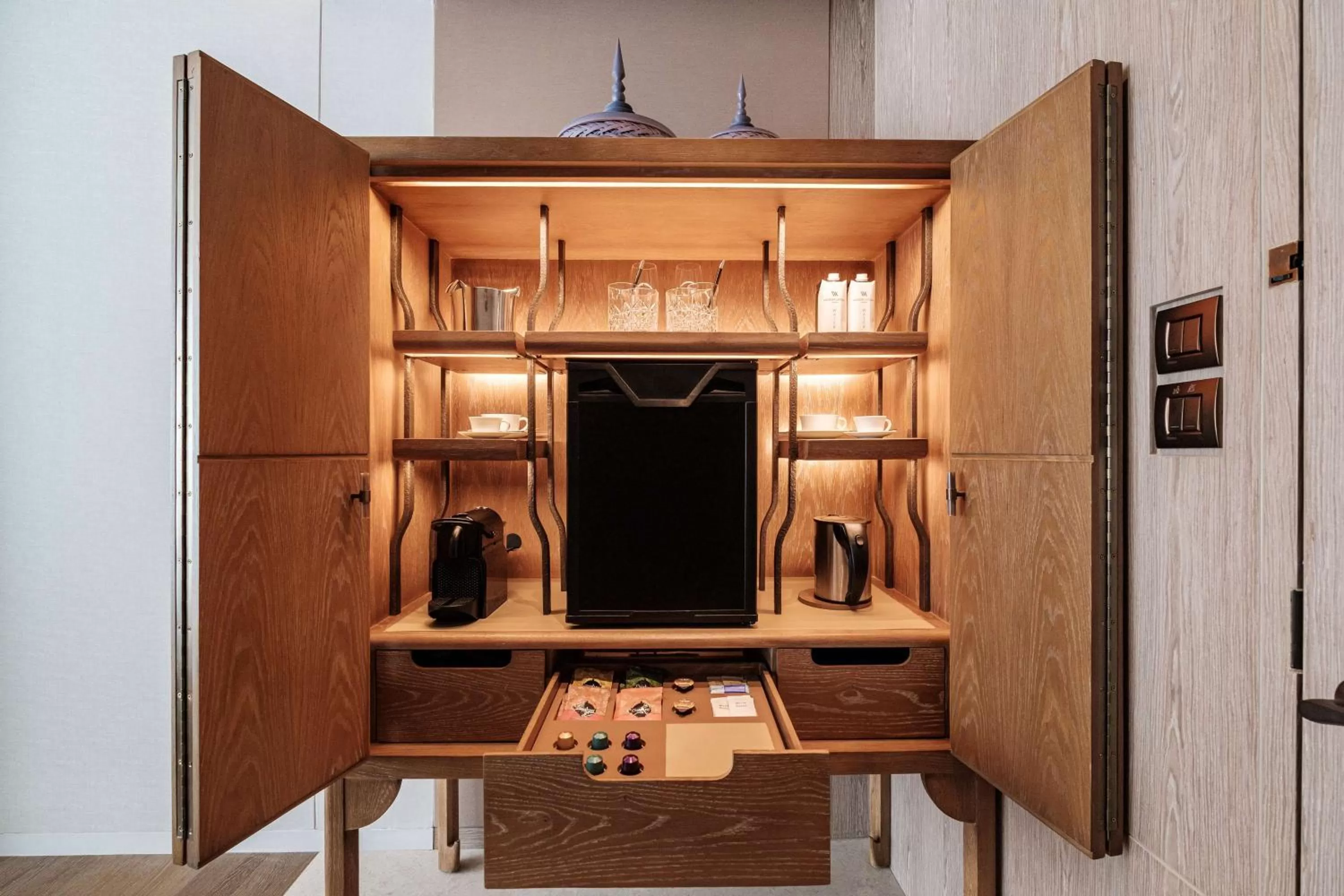 Deluxe Twin Room with City View in Waldorf Astoria Bangkok