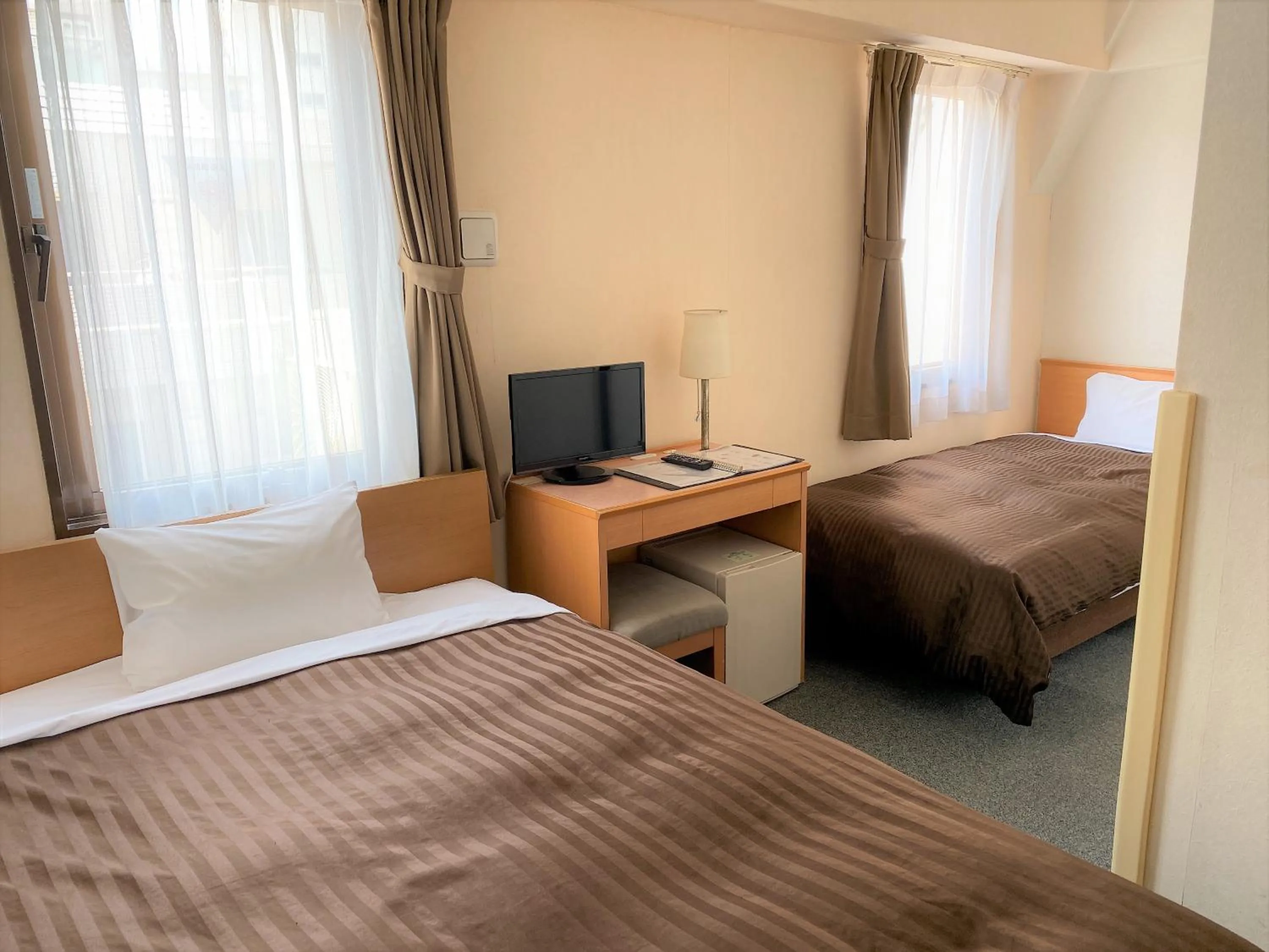 Twin Room in Sakura Hotel Hatagaya