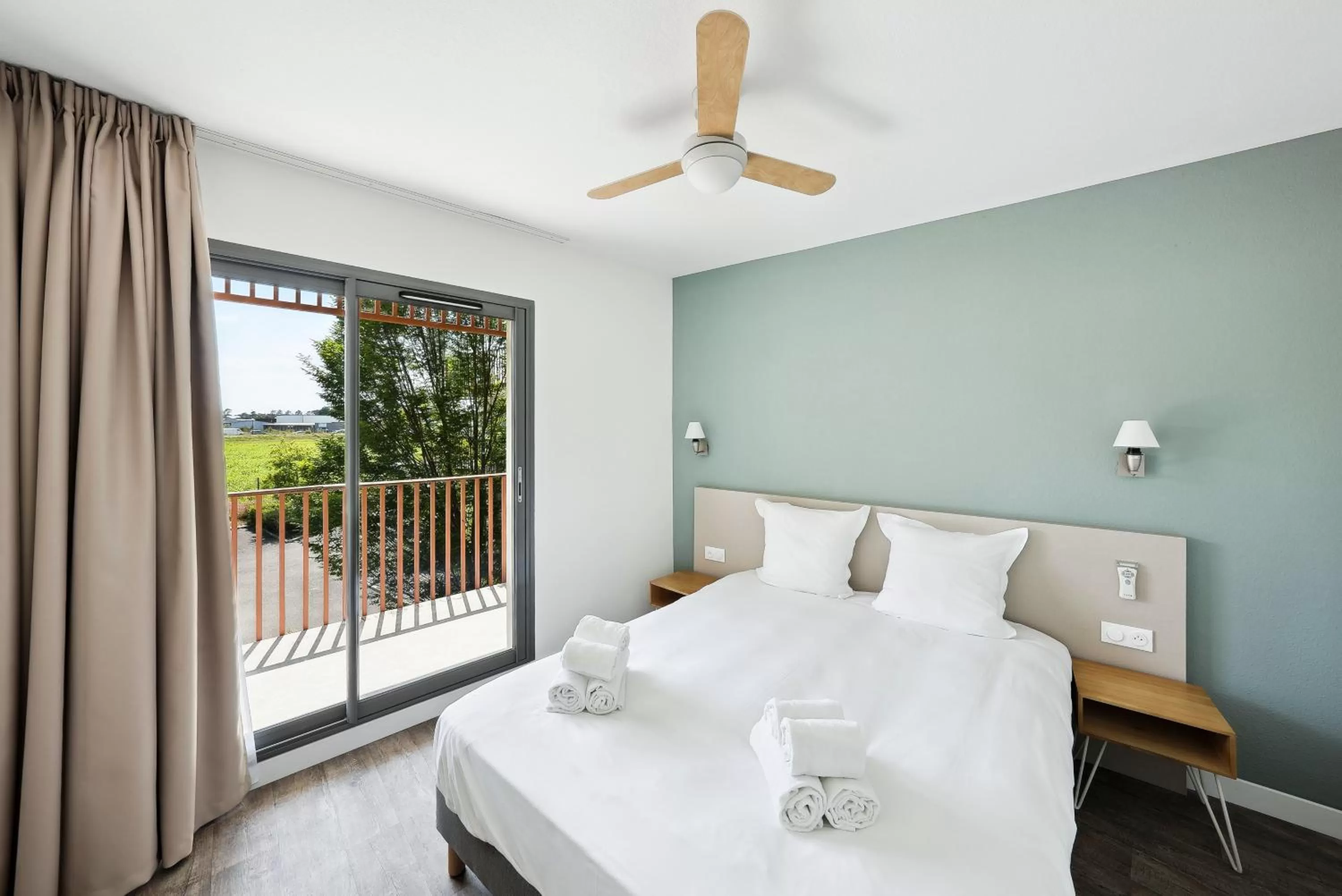 Apartment with Double Bed and Sofa Bed - Lake Side in All Suites Appart Hôtel - Bassin d'Arcachon - Dune du Pilat