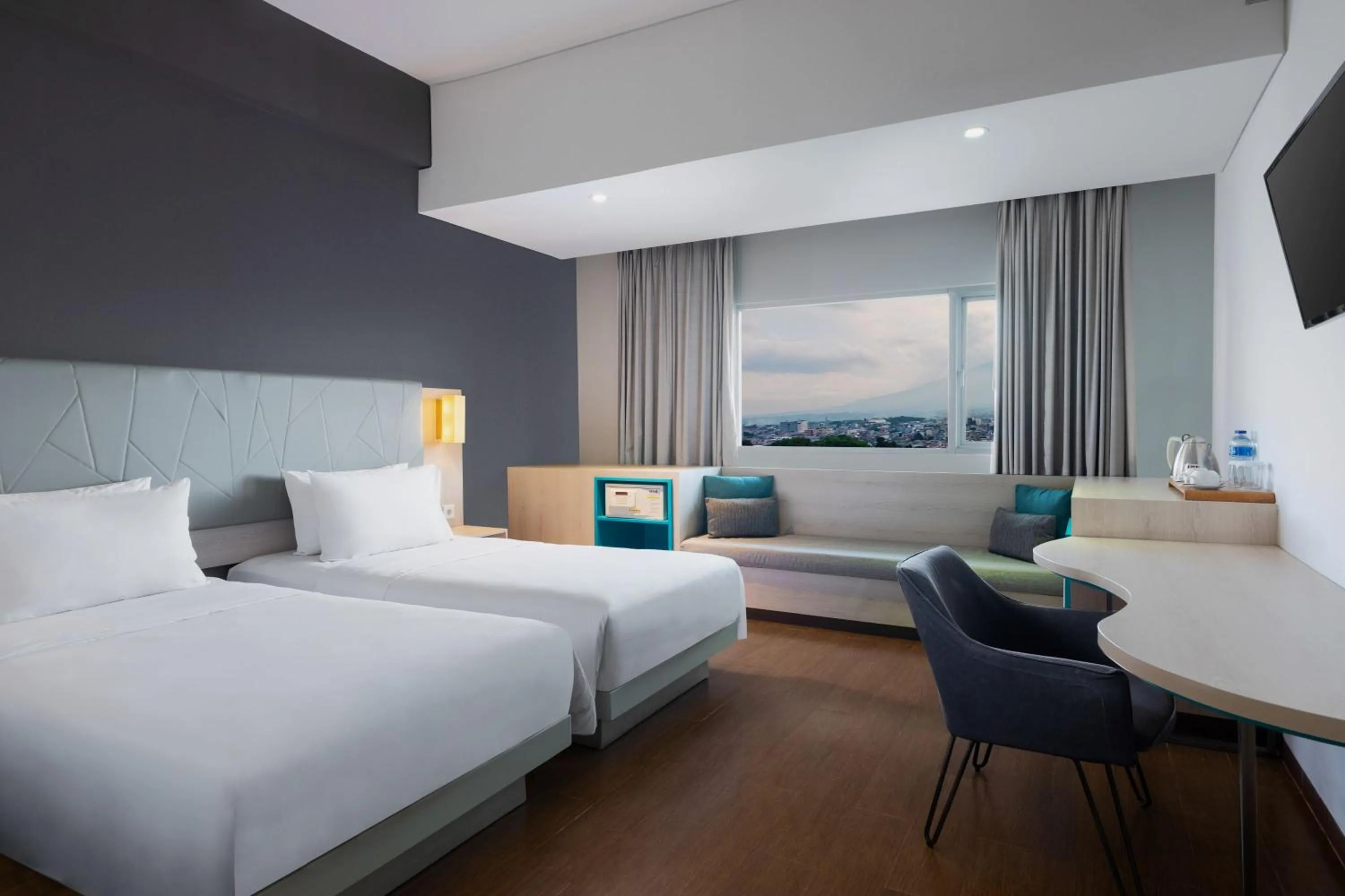 Superior Twin Room in Hotel Santika Bogor