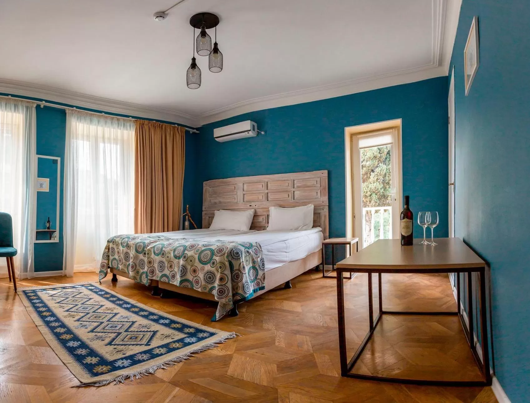 Bed in Gvino Minda