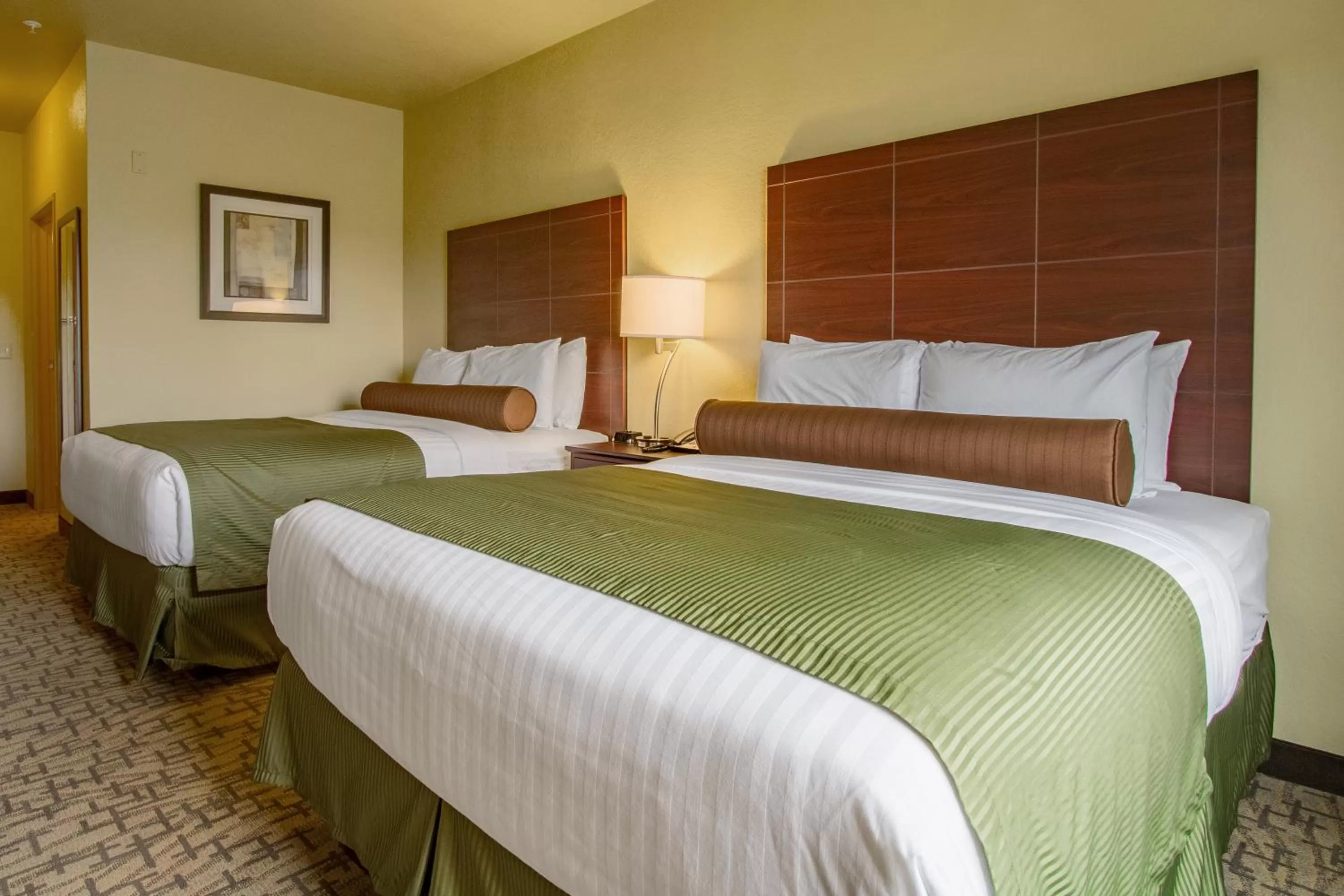 Queen Room with Two Queen Beds in Cobblestone Hotel & Suites - Orrville