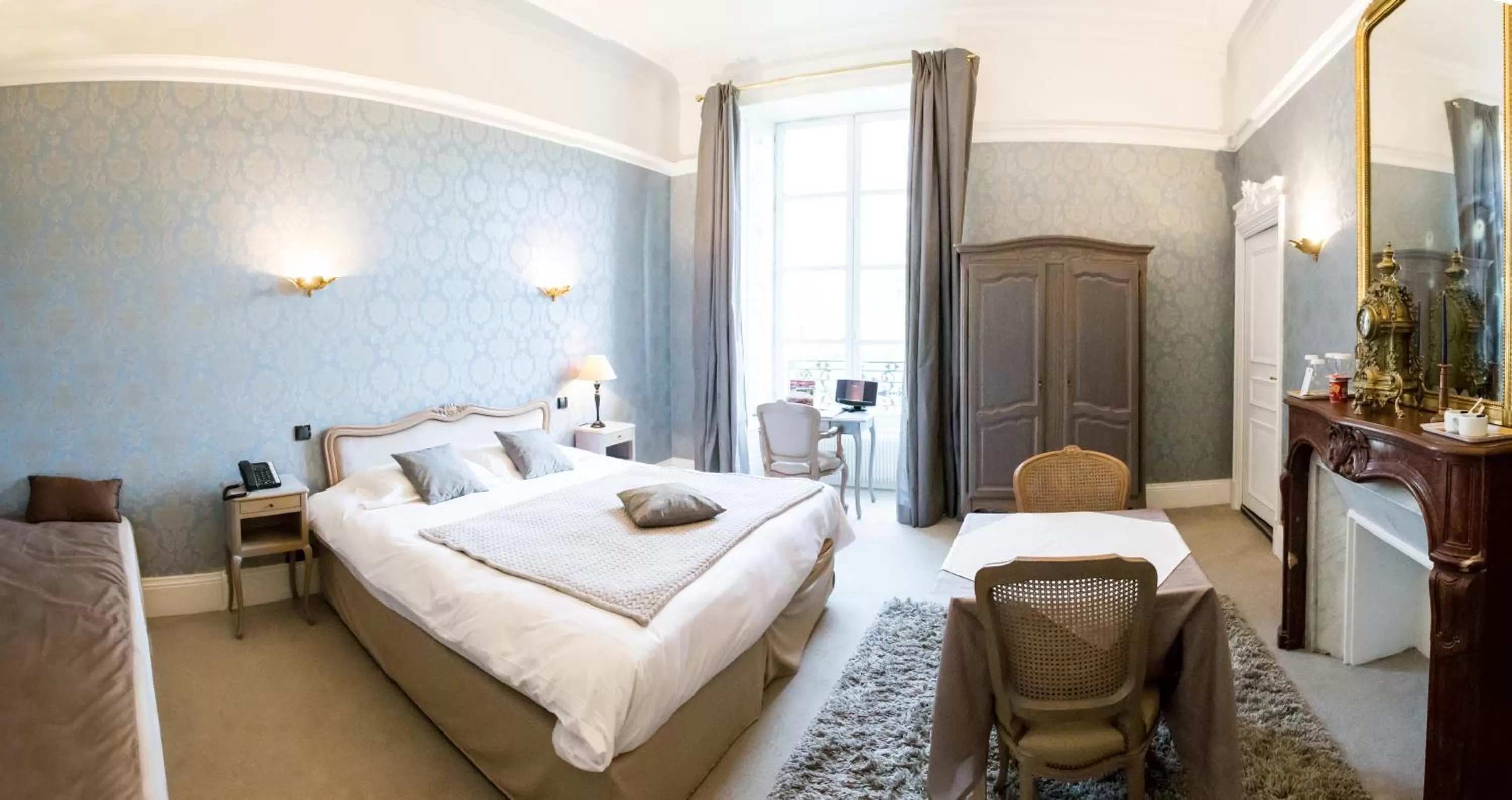 Luxe Double or Twin Room in Château de Bellefontaine - Teritoria