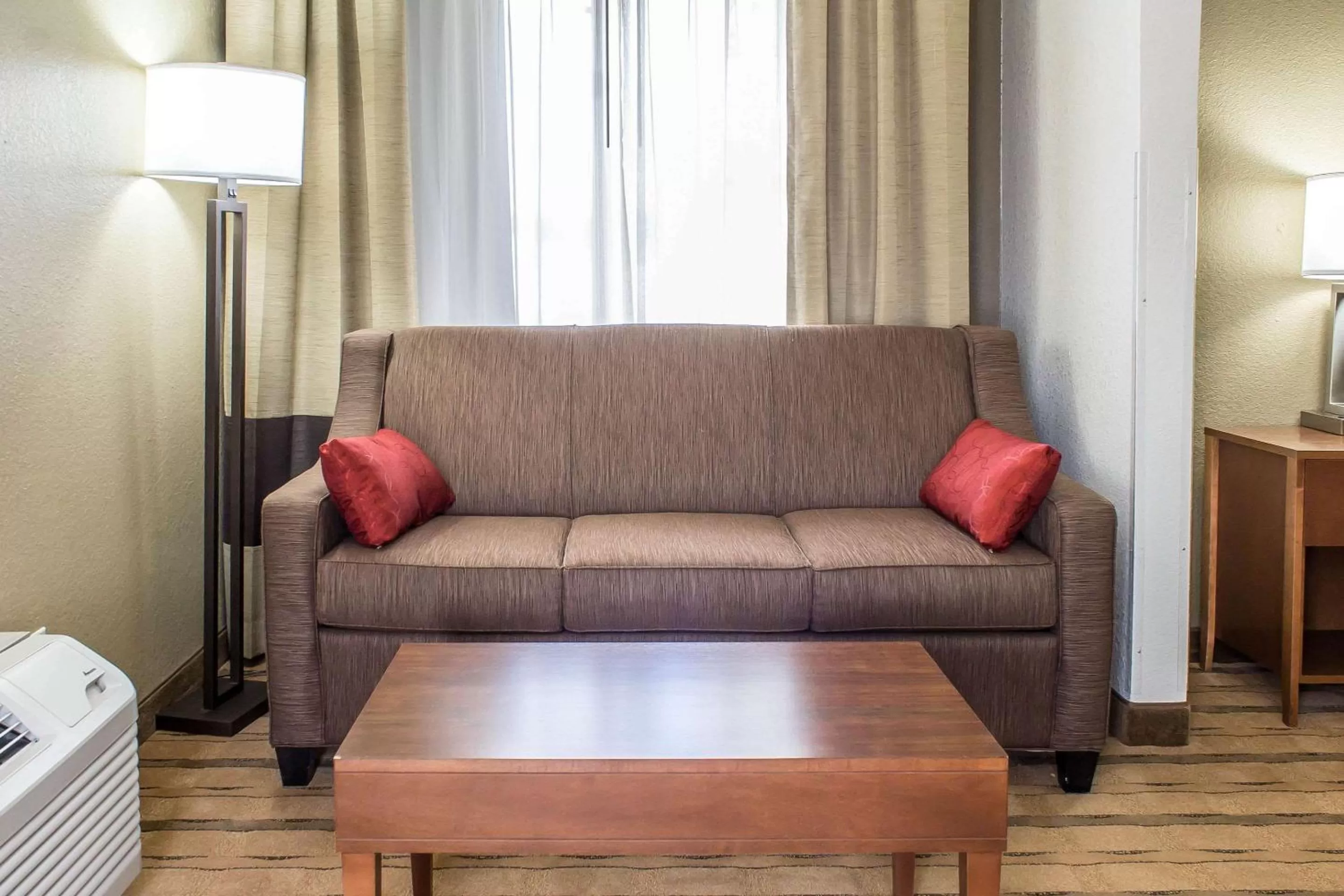 Photo of the whole room in Comfort Inn & Suites Cedar Rapids North - Collins Road