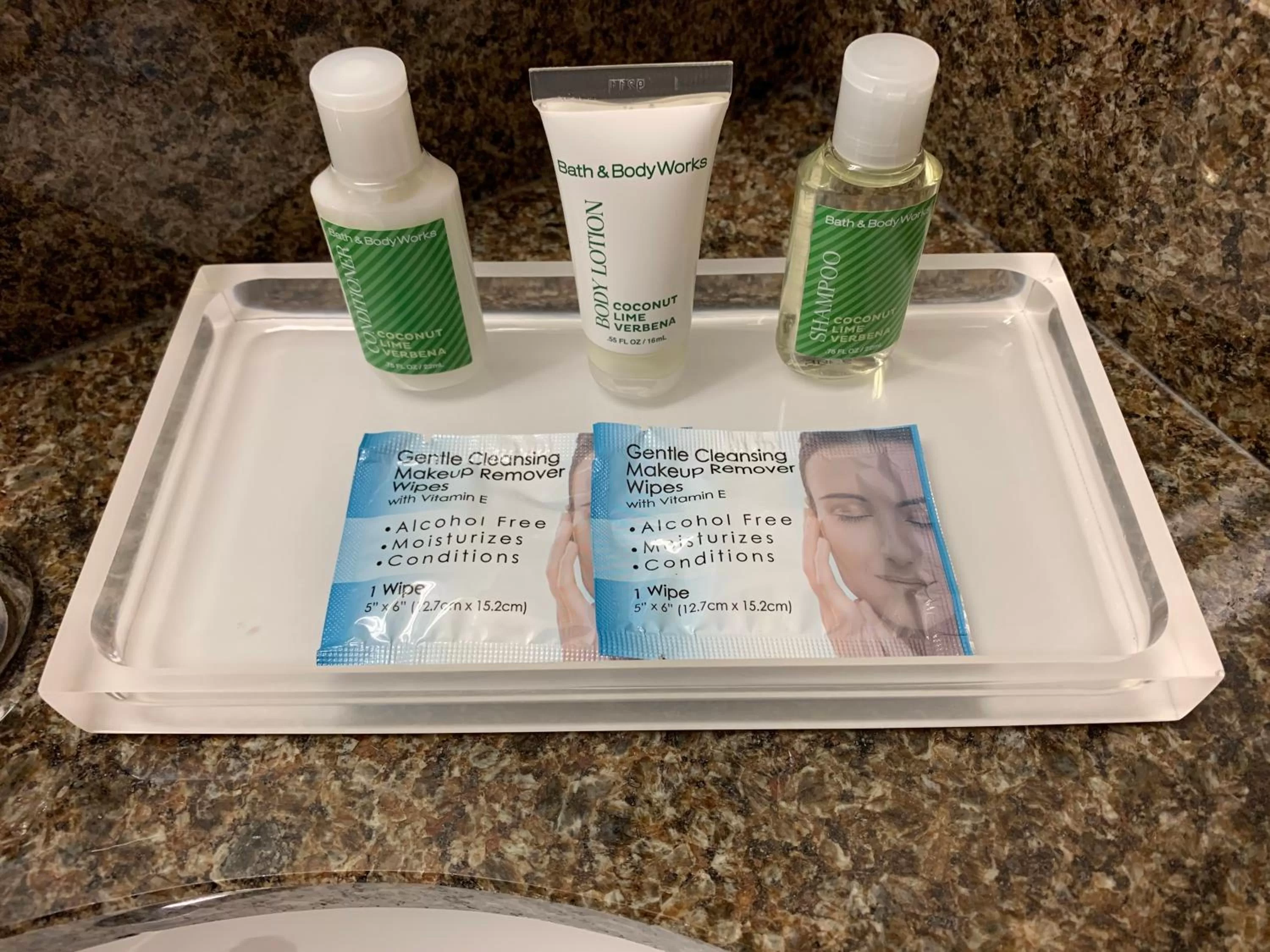 King Room - Hearing Accessible - Roll-in Shower in Holiday Inn Johnstown-Downtown by IHG