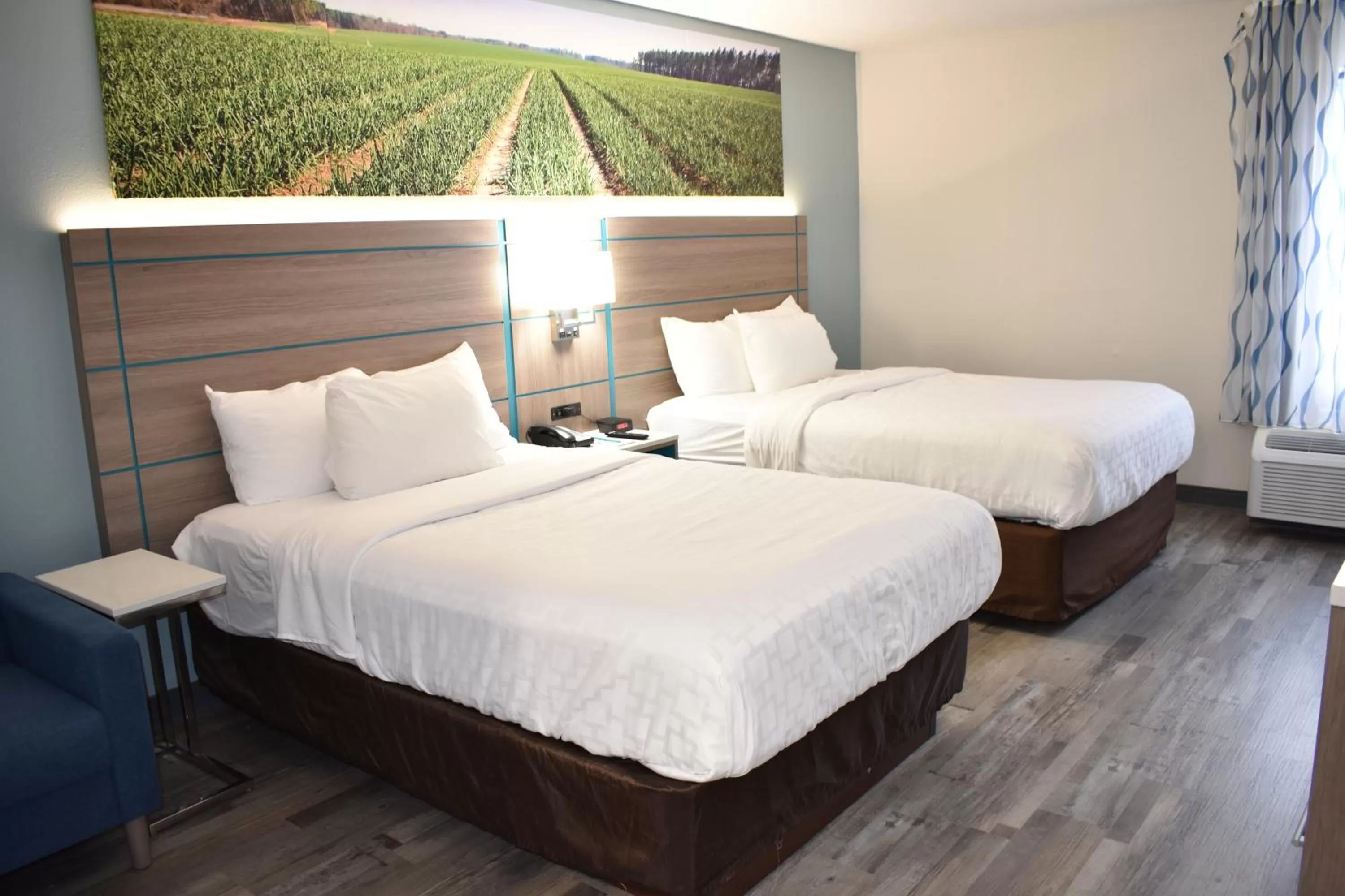 Double Room with Two Double Beds - Non-Smoking in Clarion Pointe Vidalia - Lyons West