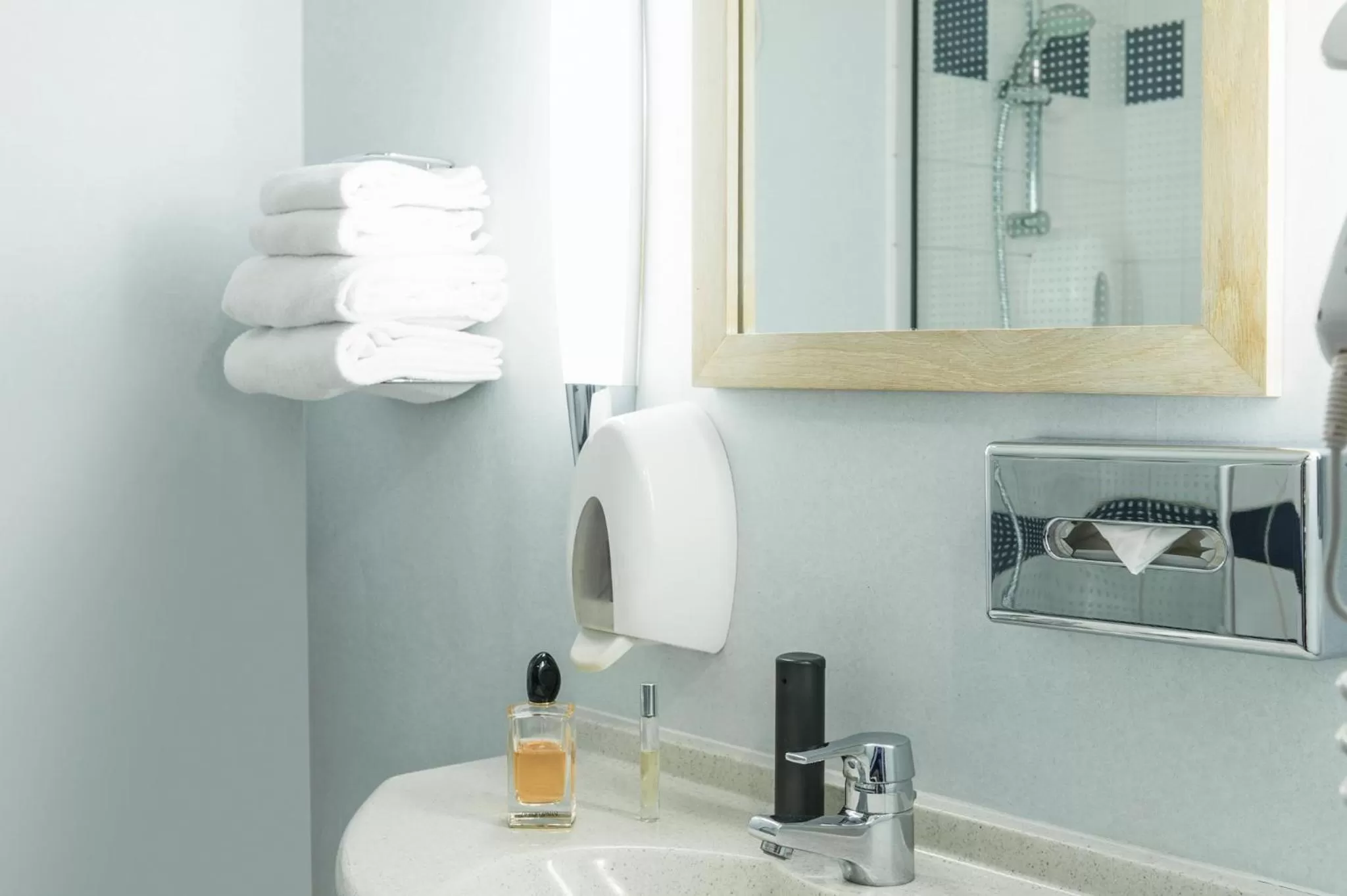 Twin Room with Balcony in ibis Styles Louvain-la-Neuve Hotel and Events