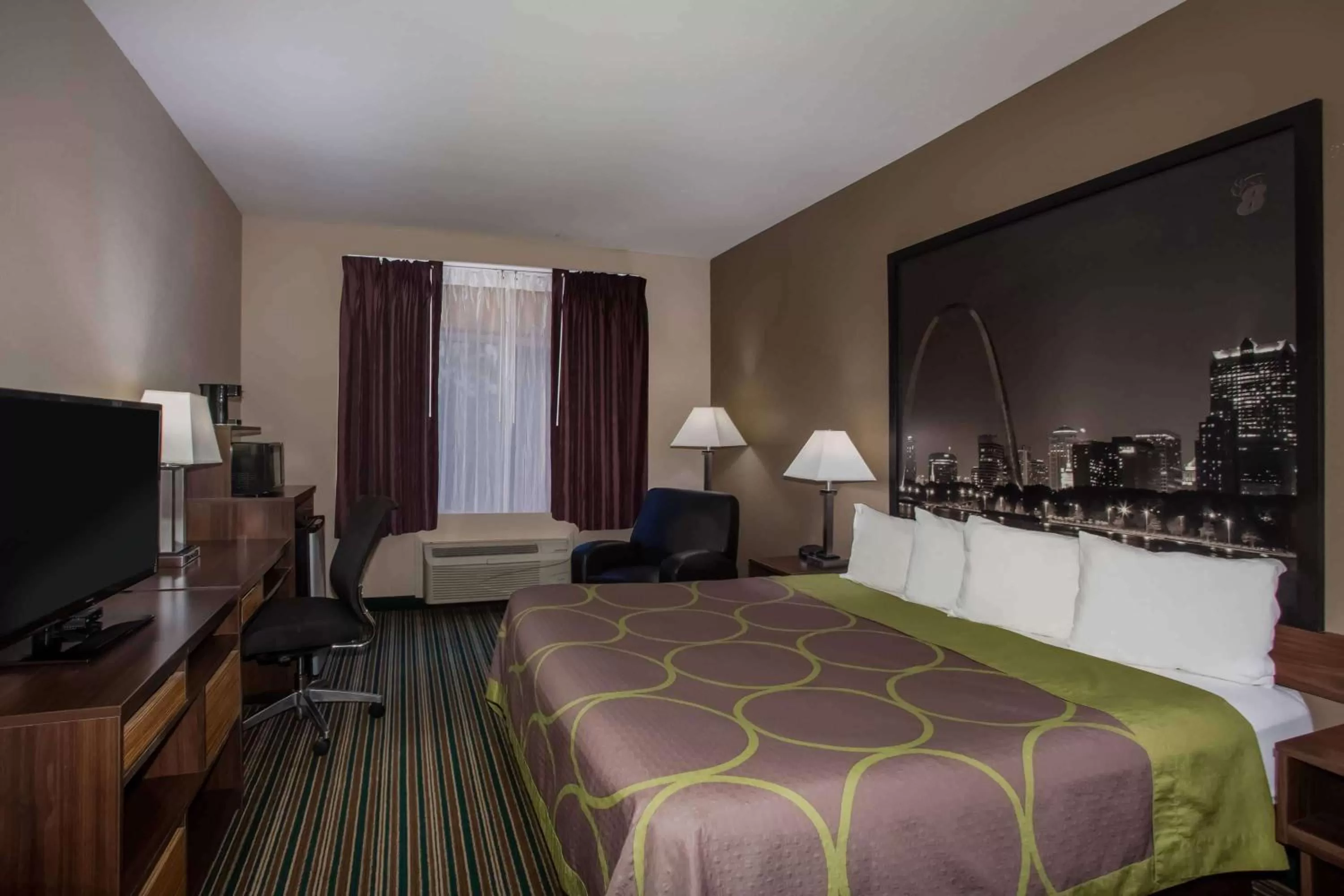 King Room - Non-Smoking in Super 8 by Wyndham Union