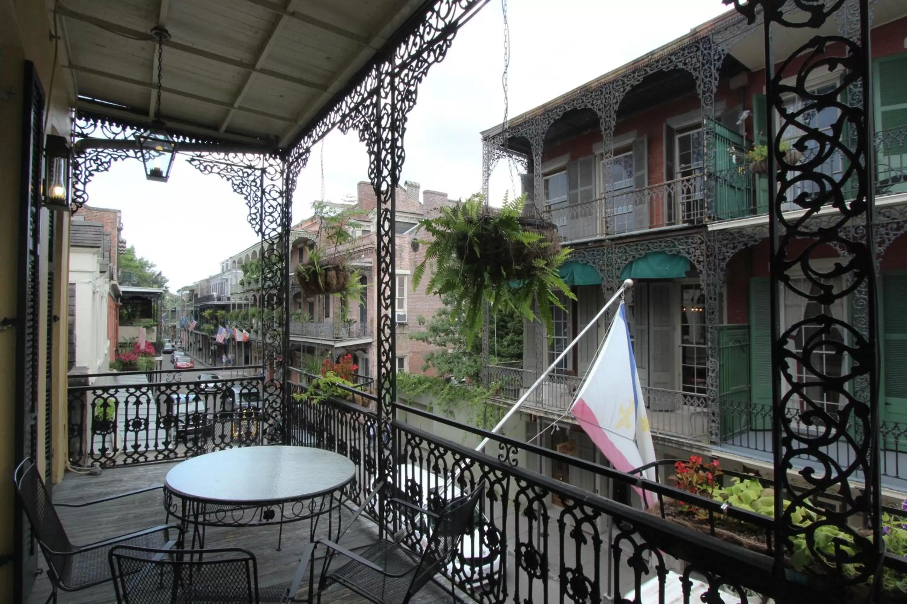 Historic King with Balcony in Andrew Jackson Hotel French Quarter
