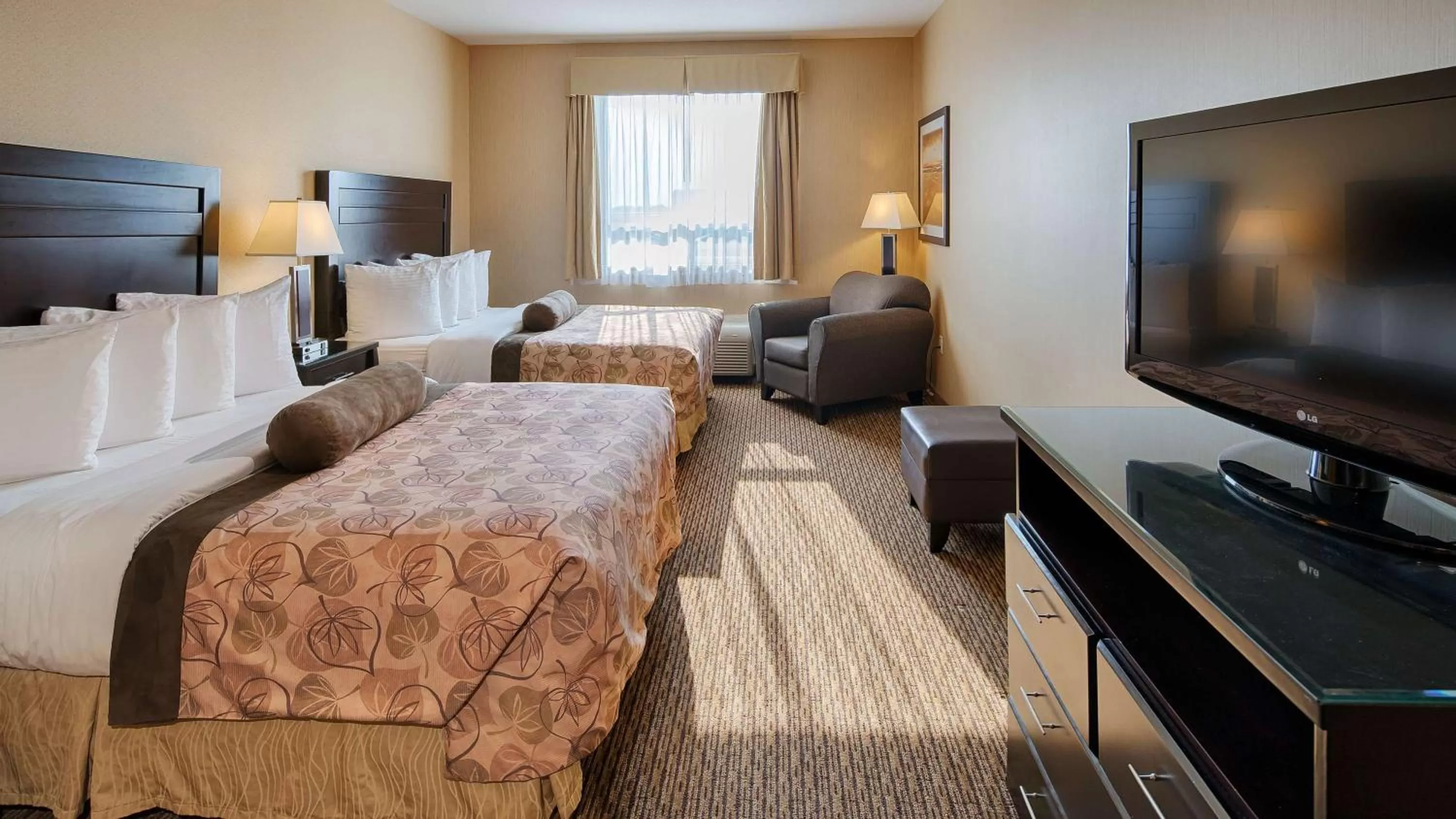 Queen Room with Two Queen Beds and Work Desk - Non-Smoking in Best Western Estevan Inn & Suites