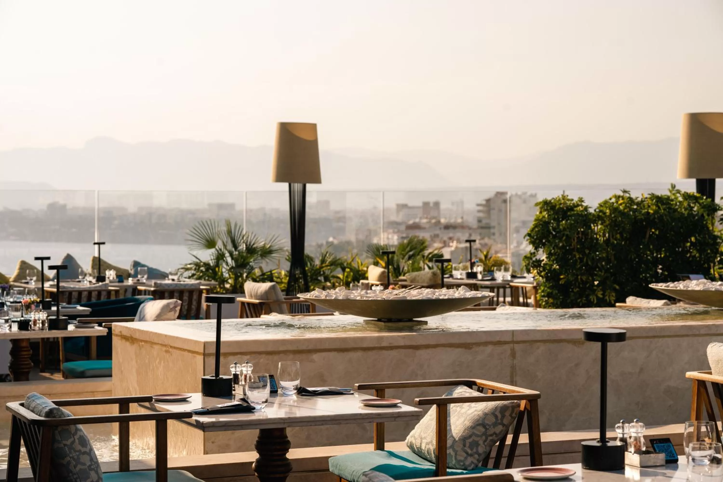 Restaurant/places to eat in Akra Antalya