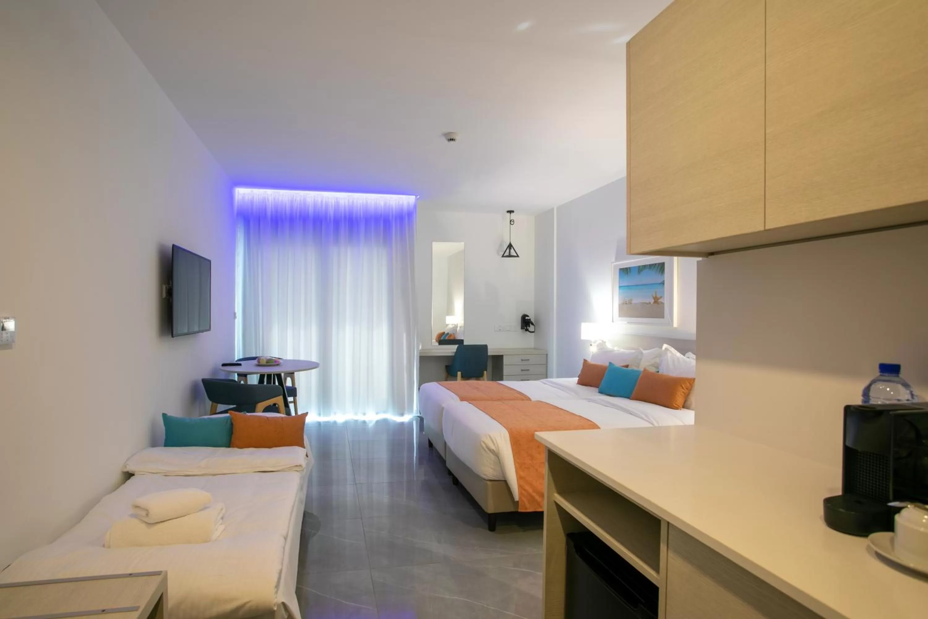 Suite with Queen Bed and Sofa Bed - Non-Smoking in Best Western Plus Larco Hotel