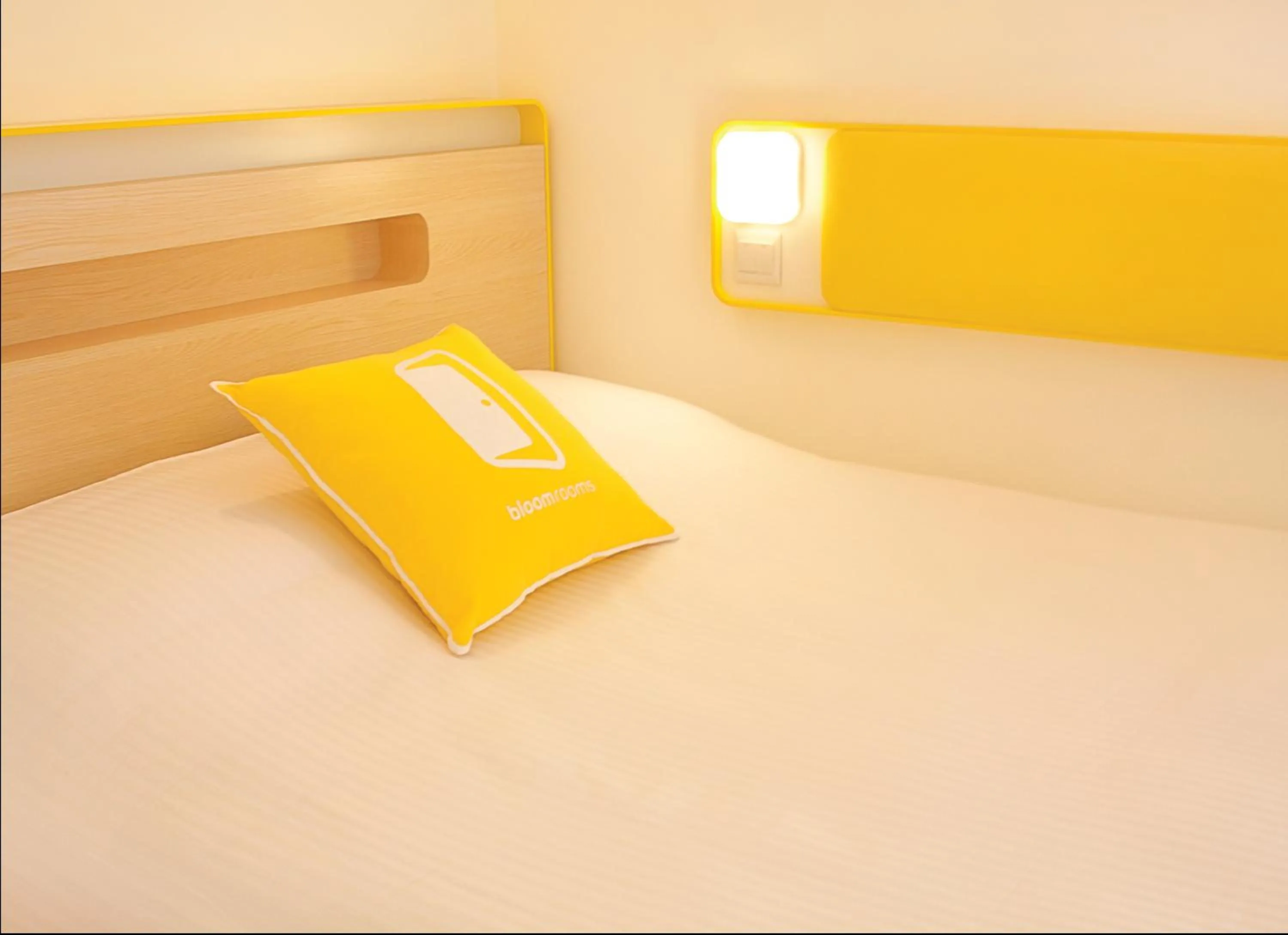 Standard Single Room in Bloomrooms @ Link Road