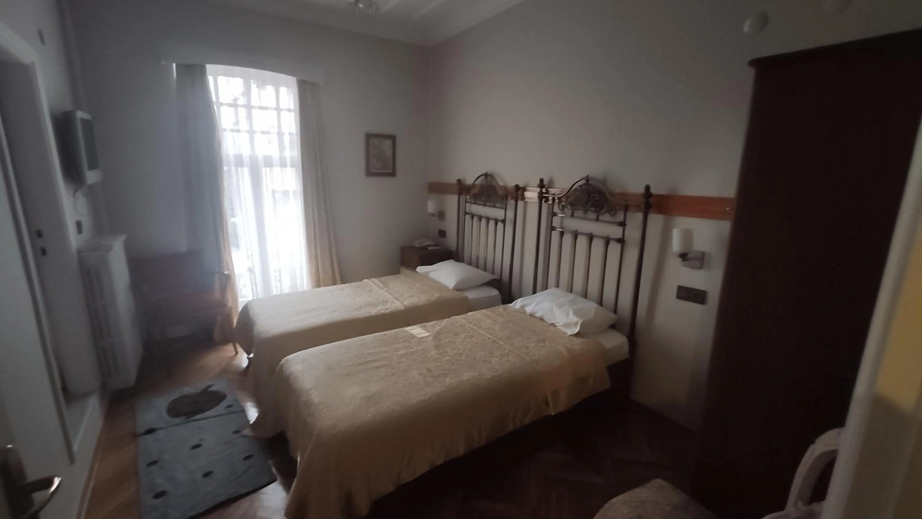 Single Room - single occupancy in Turkoman Hotel