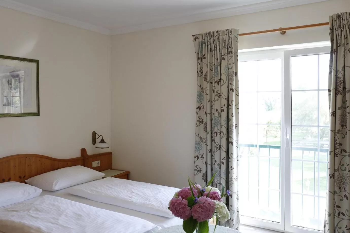 Double or Twin Room in BIRKENHOF GOLS - B & B - Wohlfühl Hotel mit Wochenend-Restaurant