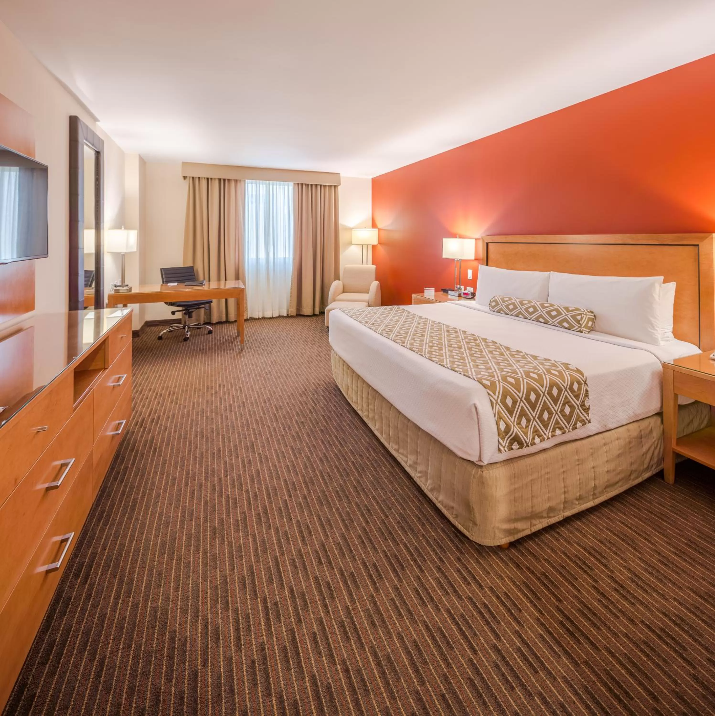 Standard Room in Crowne Plaza Monterrey Aeropuerto, an IHG Hotel