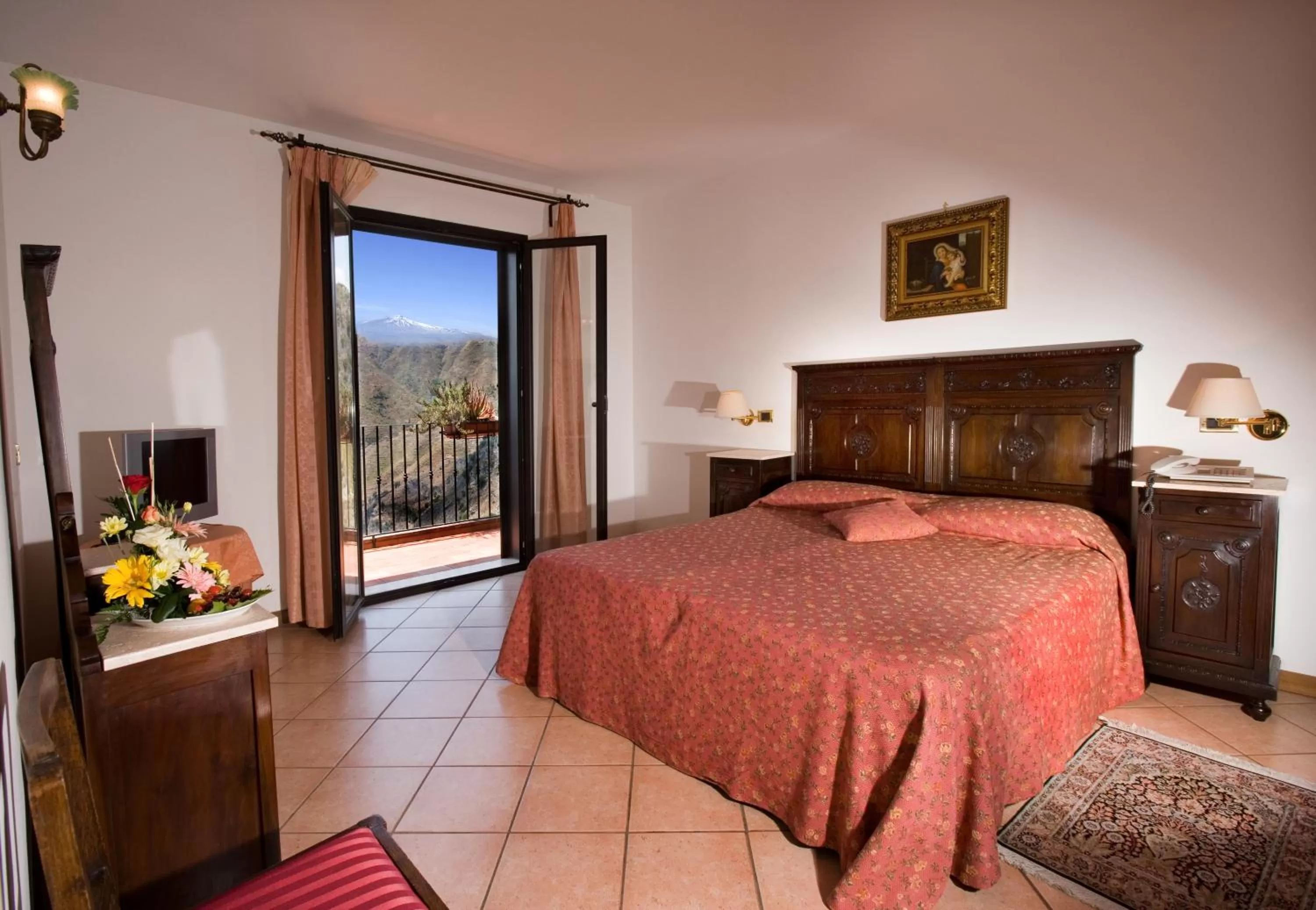 Superior Double or Twin Room with Mountain View in Hotel Villa Sonia
