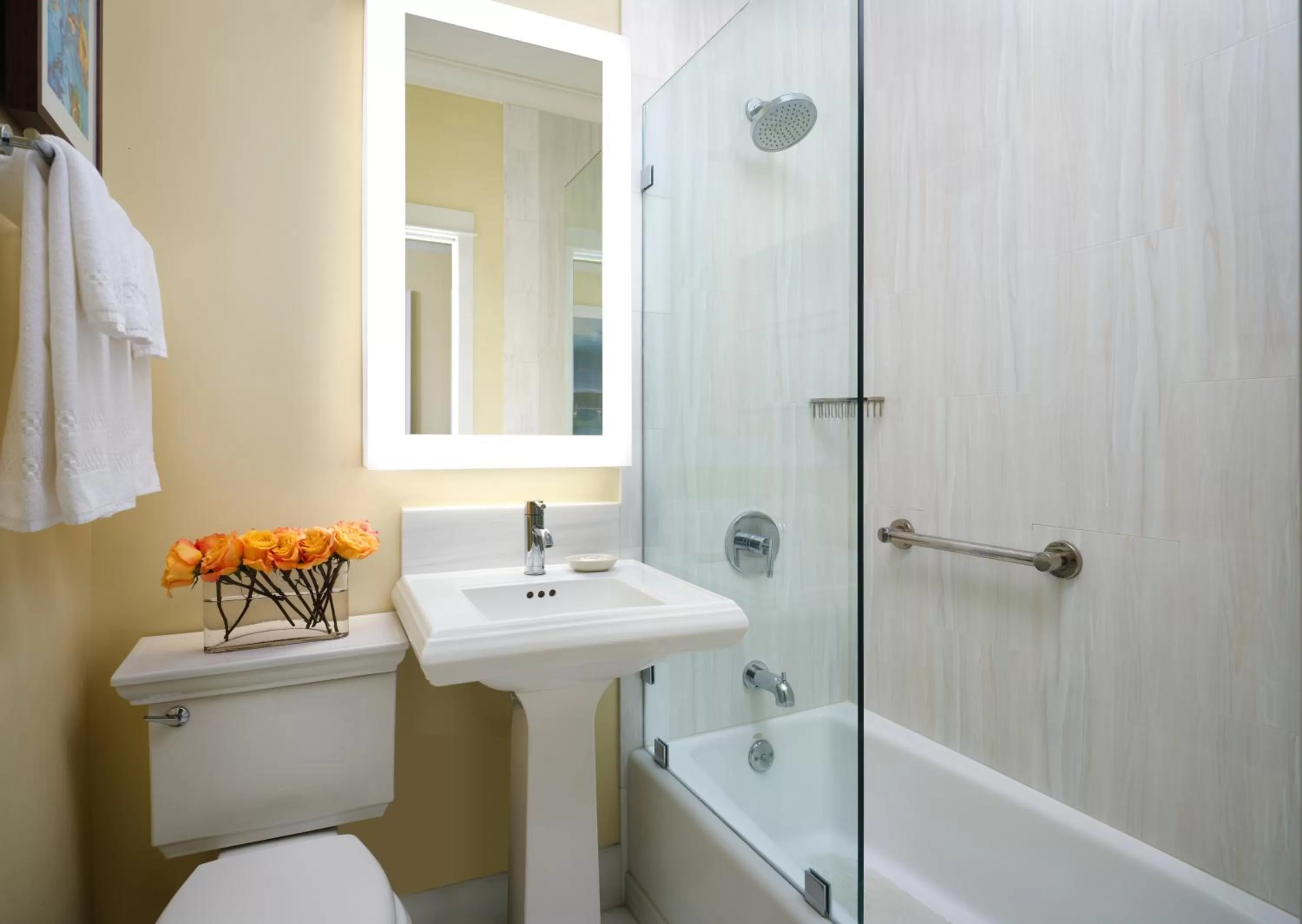 Queen Room with Two Queen Beds in Grande Colonial La Jolla