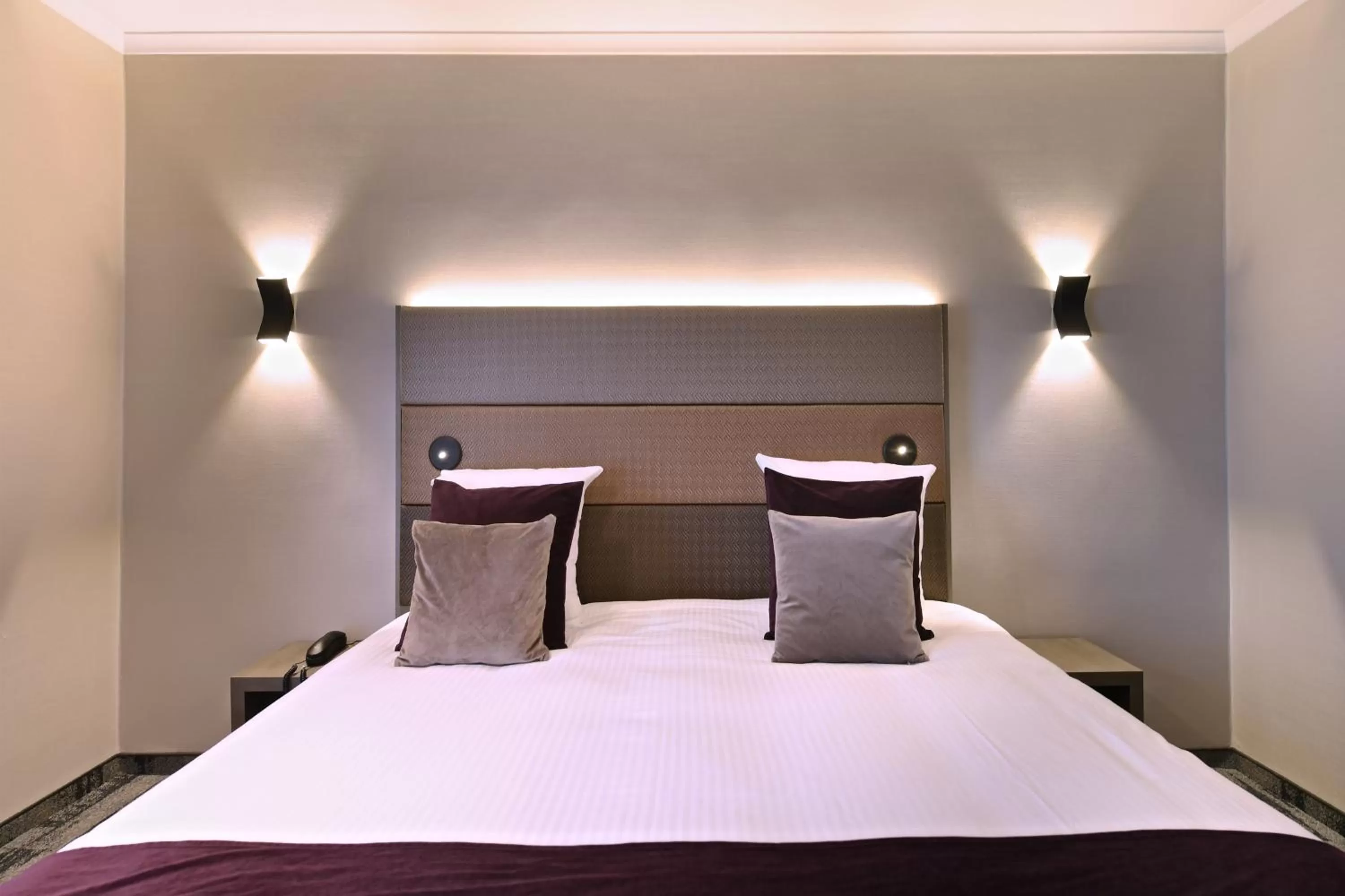 Superior Double Room in Hotel Charleroi Airport - Van Der Valk