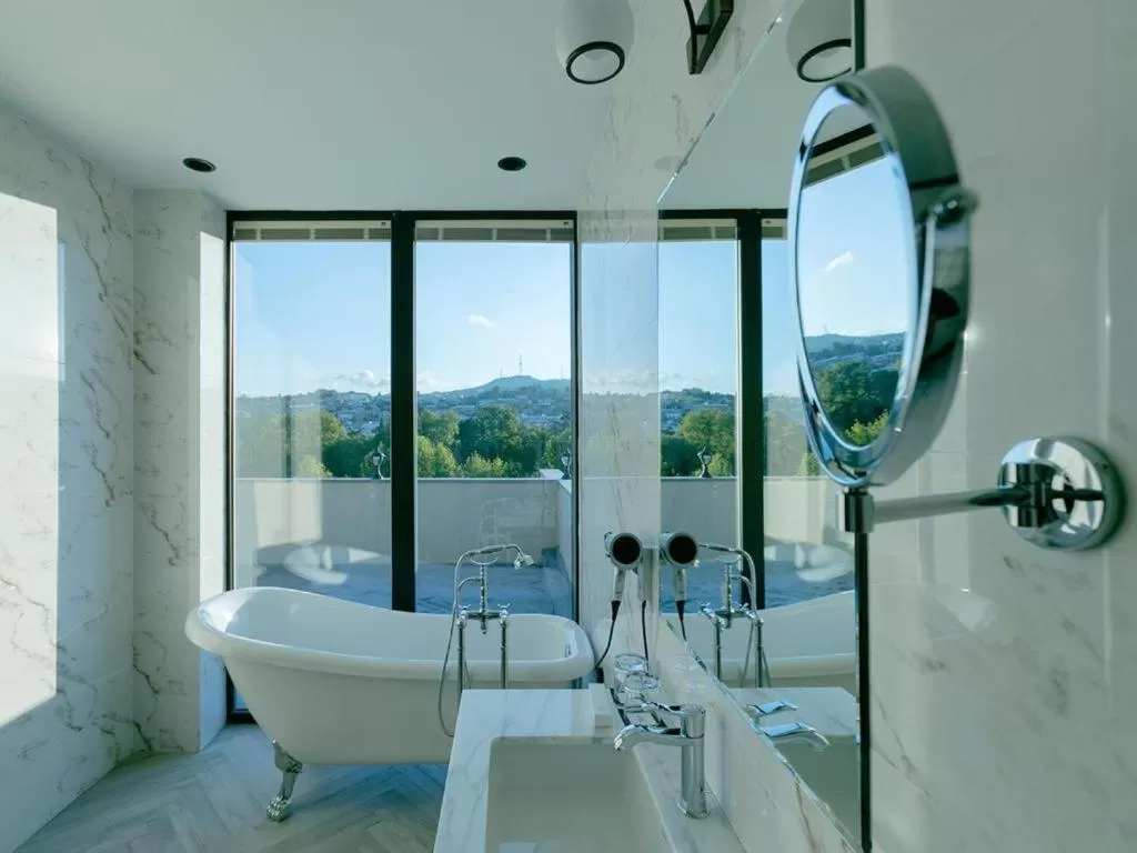 Museum Suite With Terrace and Bathtub in Museum Hotel