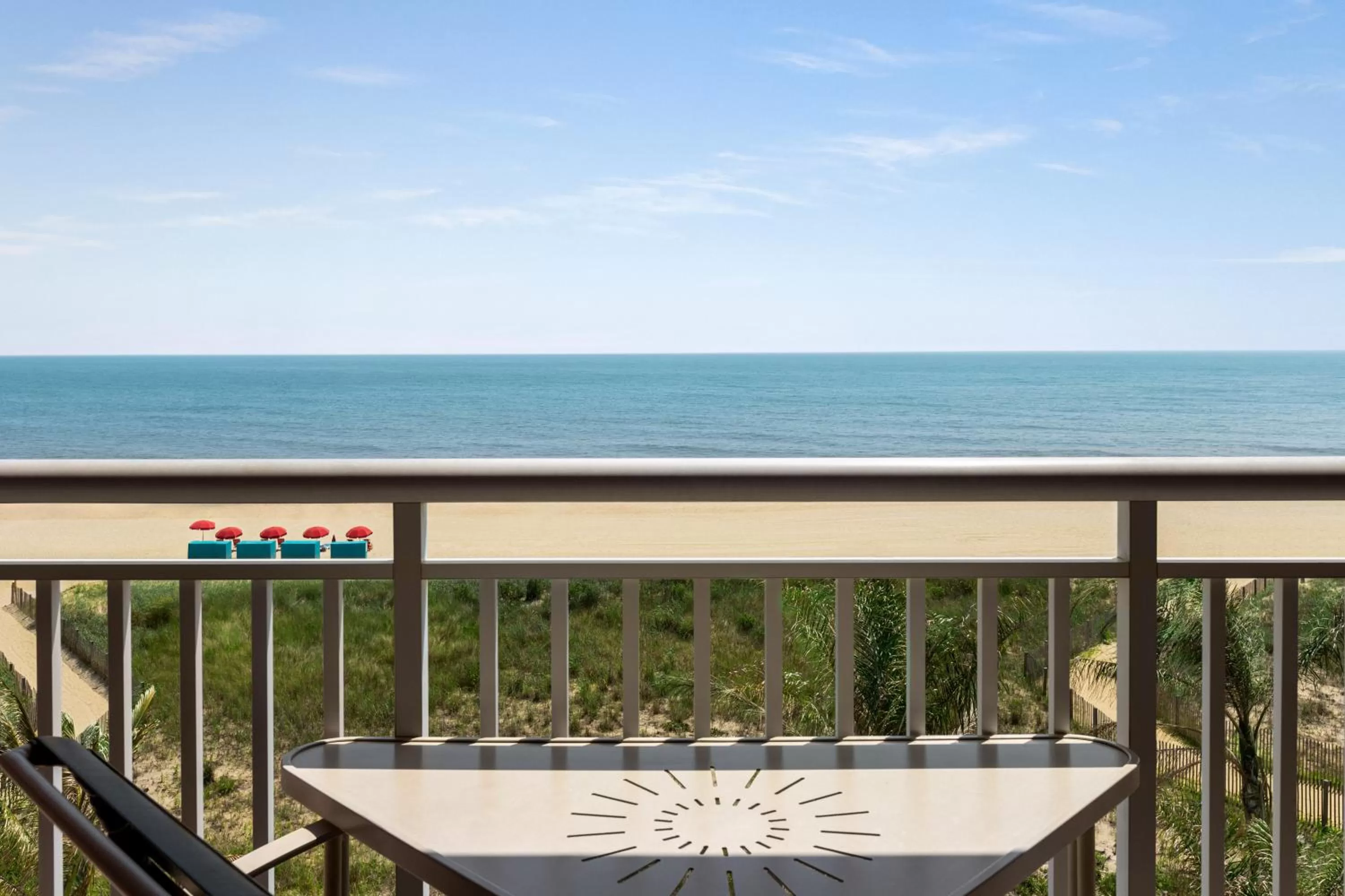 2 Queen Suite Oceanfront in Holiday Inn Ocean City by IHG