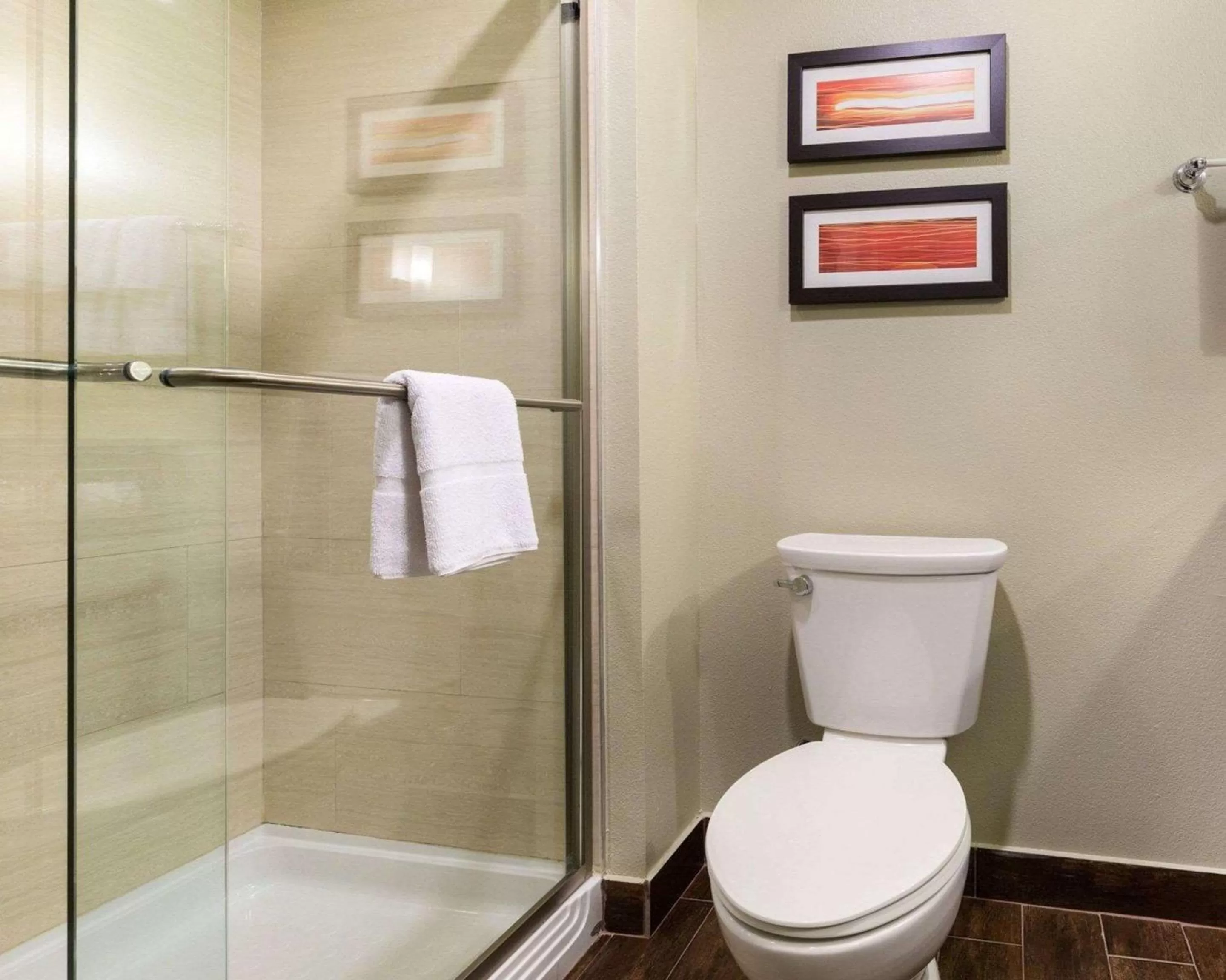 Superior King Suite - Non-Smoking in Comfort Suites near Westchase on Beltway 8