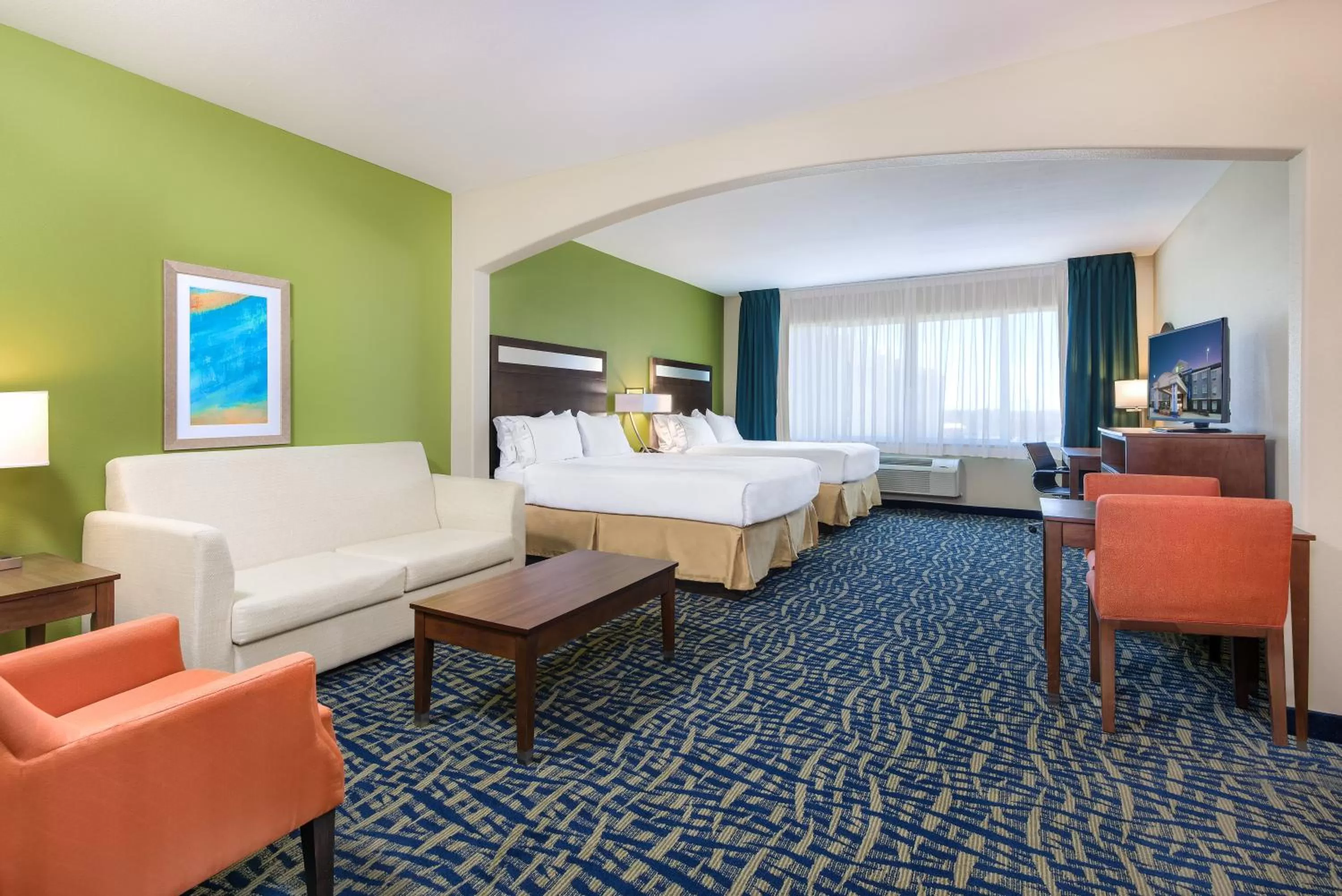 Queen Suite in Holiday Inn Express Hotel and Suites Monahans I-20 by IHG