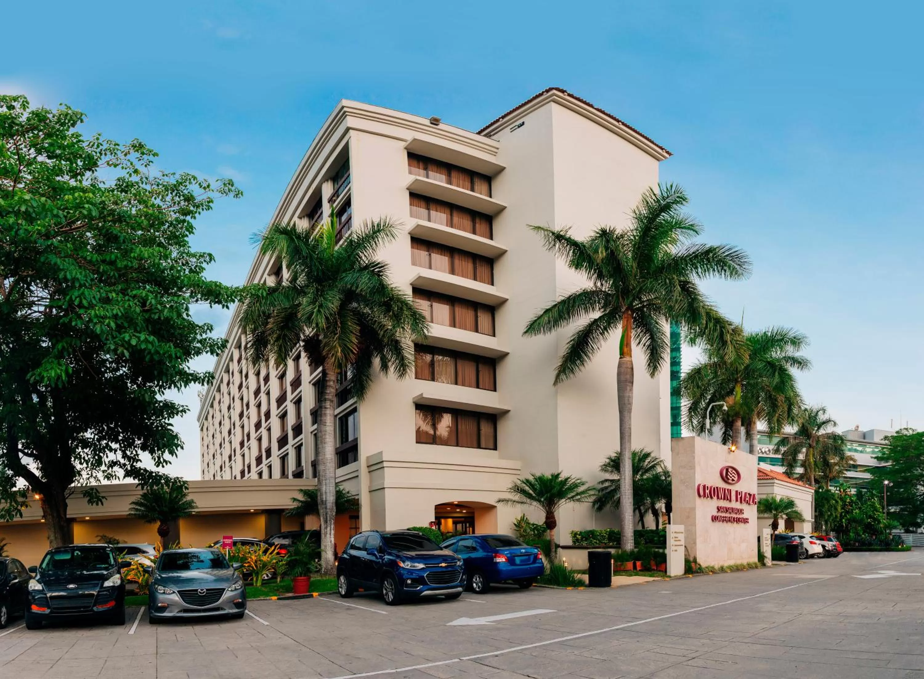 Crowne Plaza San Salvador, an IHG Hotel