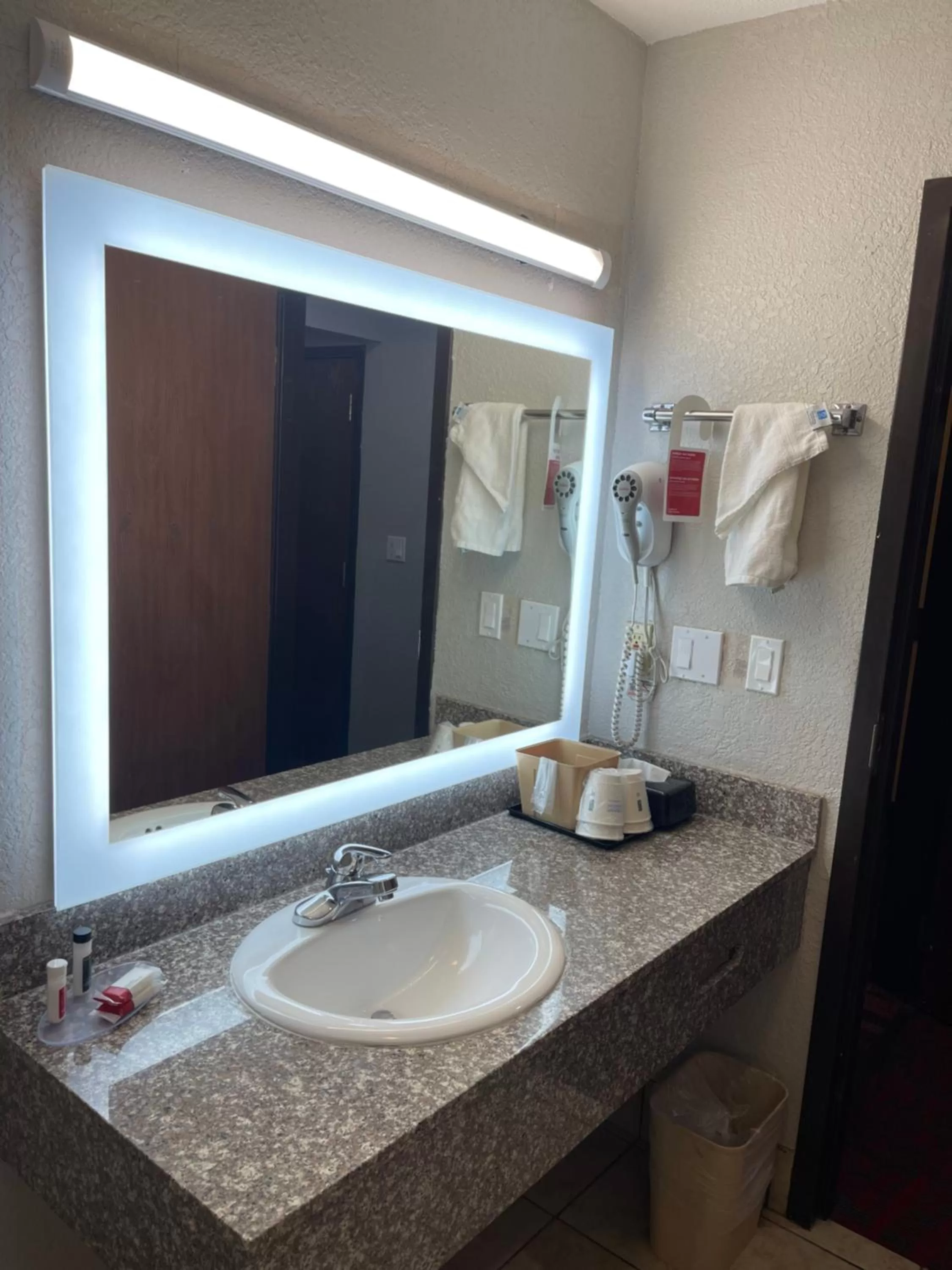 Deluxe King Suite - Non-Smoking in Ramada by Wyndham Oklahoma City Airport North