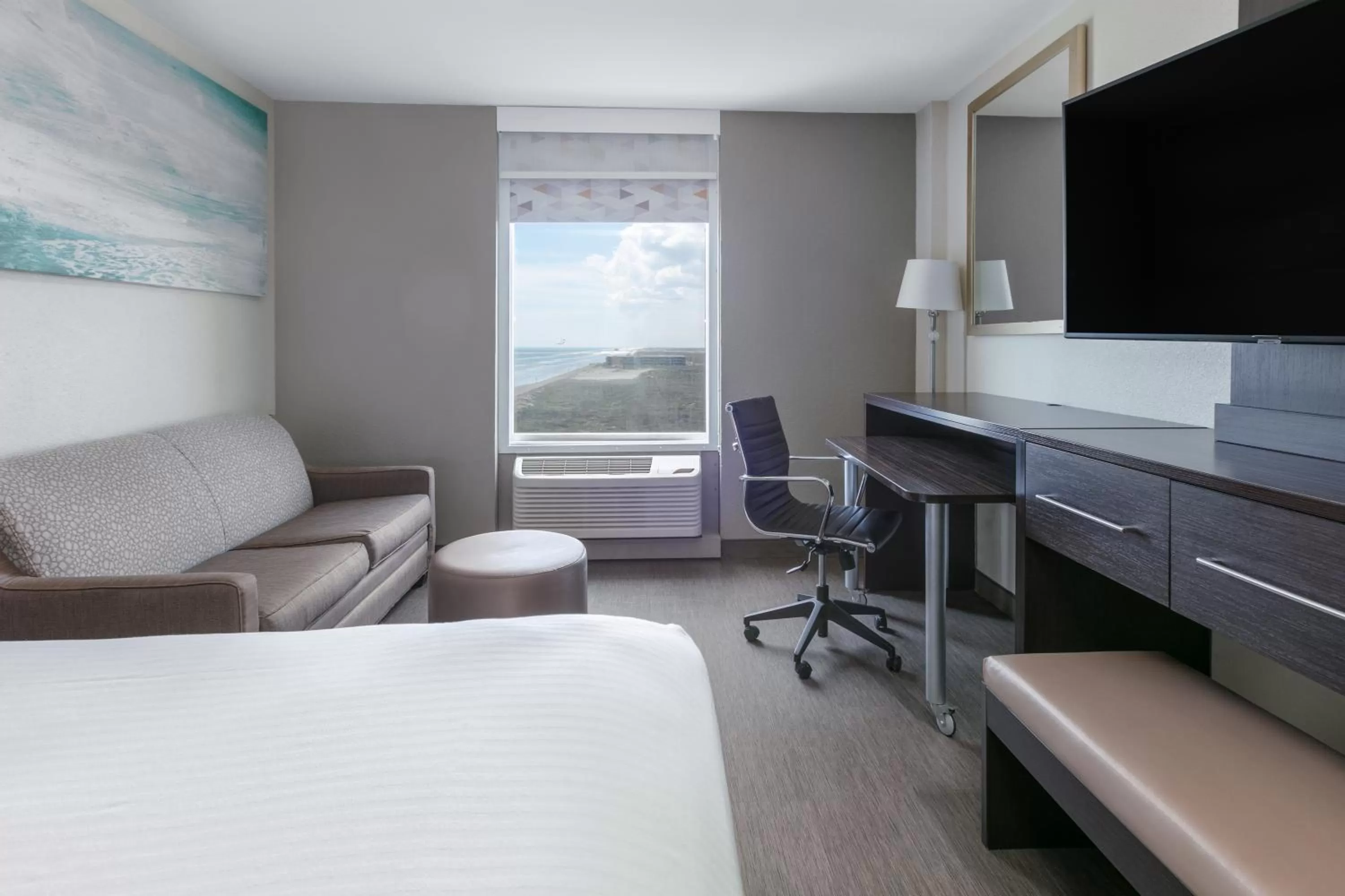 King Room - Non-Smoking in Wyndham Corpus Christi Resort North Padre Island