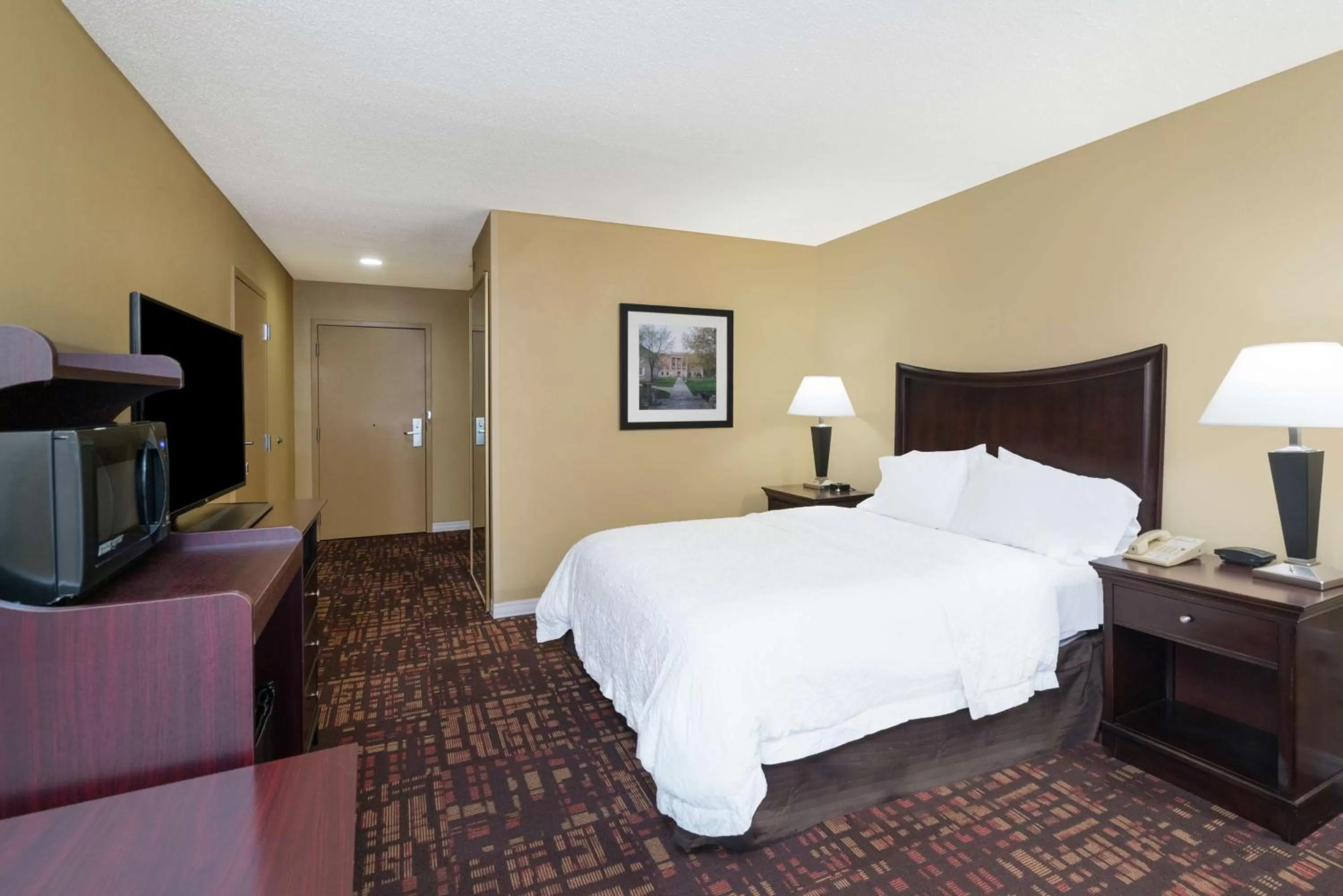 Queen Room with Bath Tub - Mobility Access/Non-Smoking in Hampton Inn Corydon