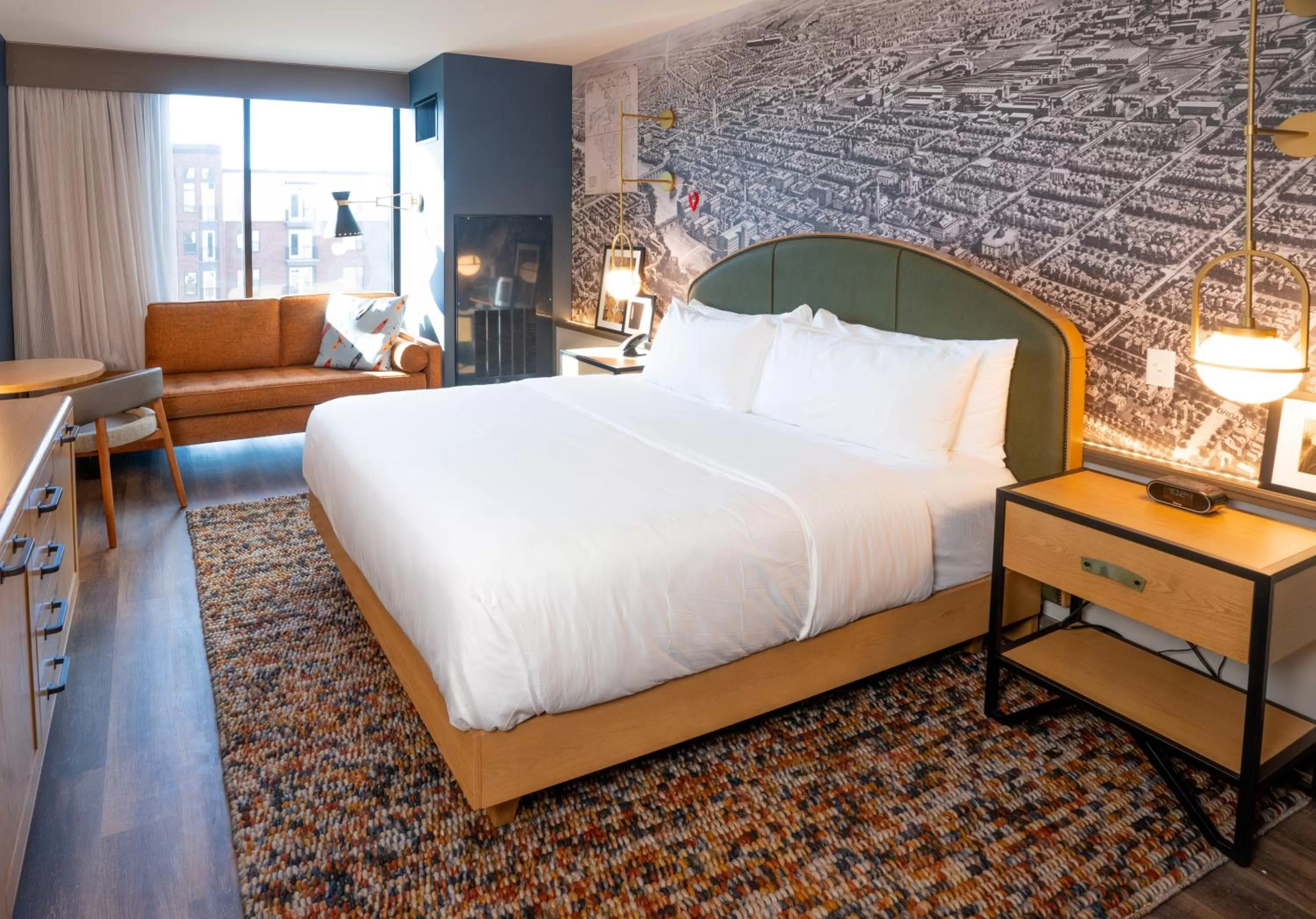 Standard King Room with Roll-In Shower - Communications Access in Hotel Indigo - Columbus at Riverfront Place by IHG