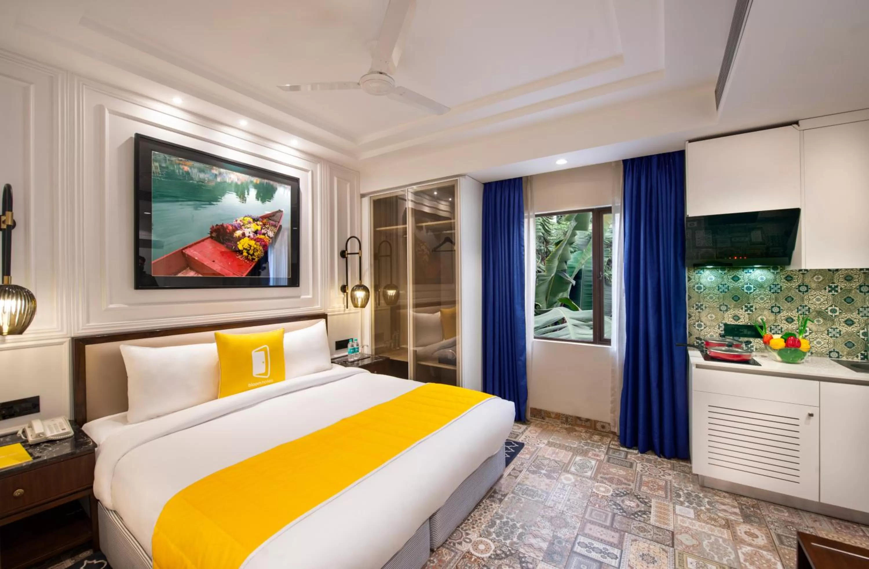 Suite with City View - single occupancy in Bloom Boutique l GK1