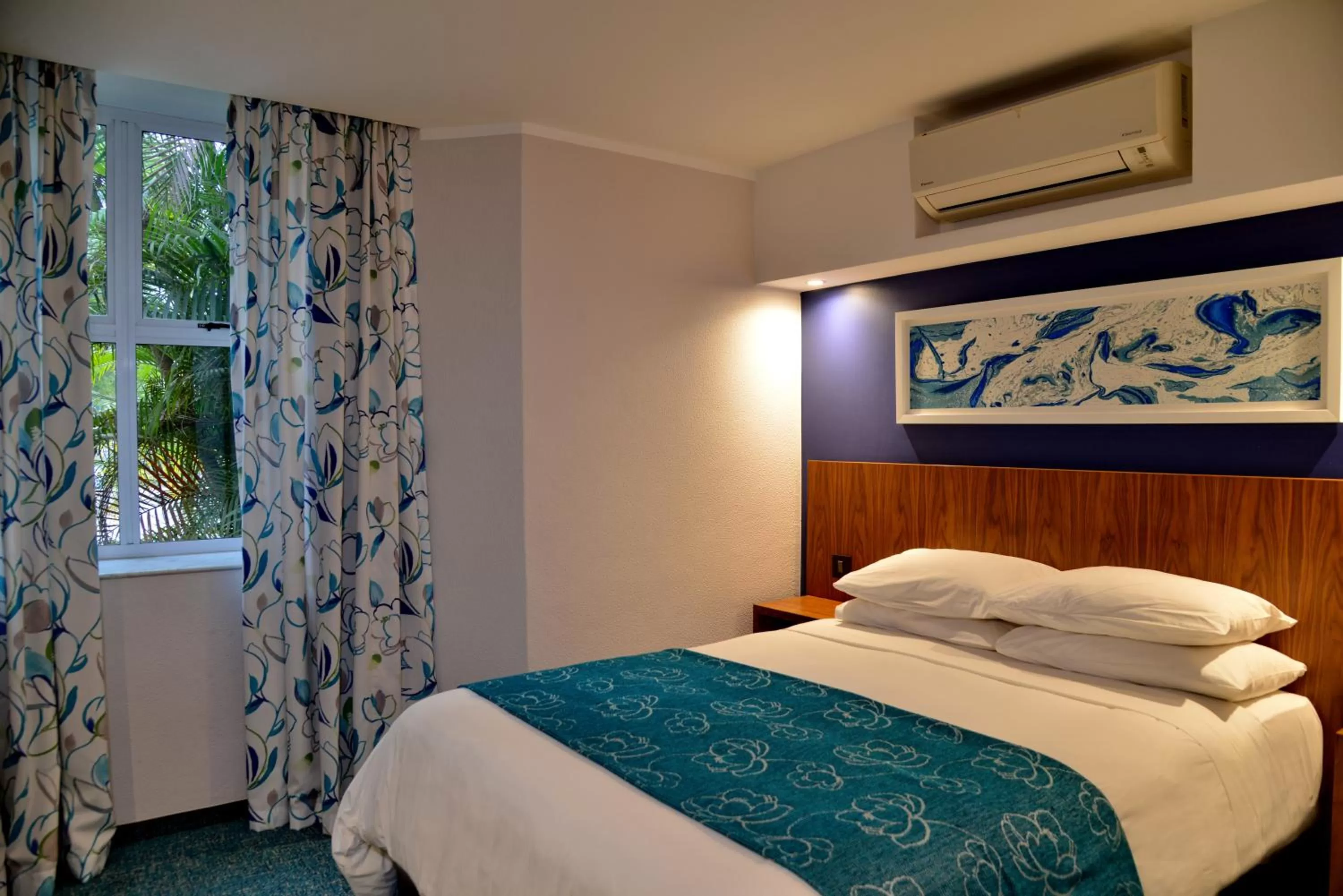 Double Room - Smoking in Town Lodge Mbombela