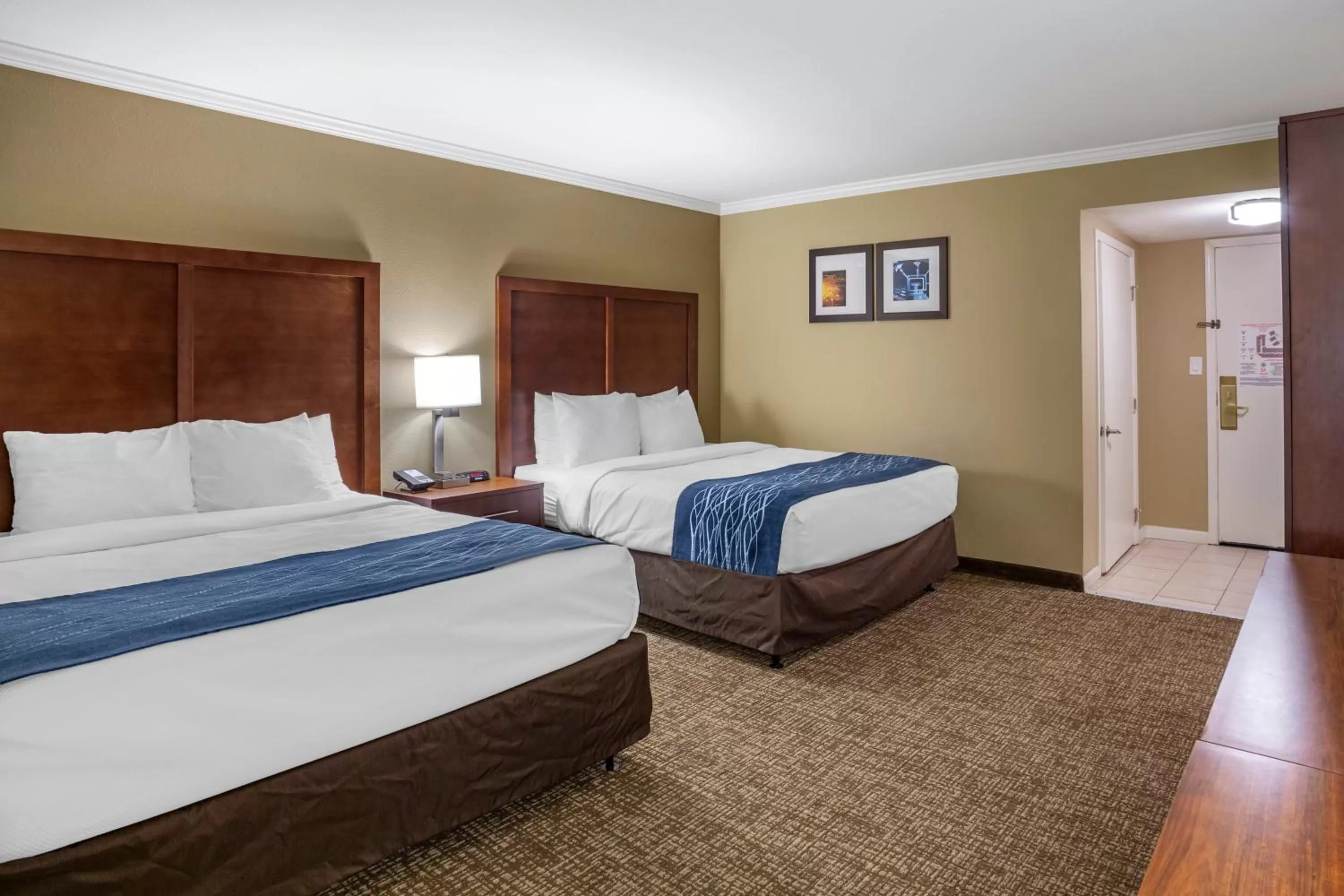 Queen Room with Two Queen Beds Upgrade -  Accessible/Non Smoking in Comfort Inn Sunnyvale - Silicon Valley