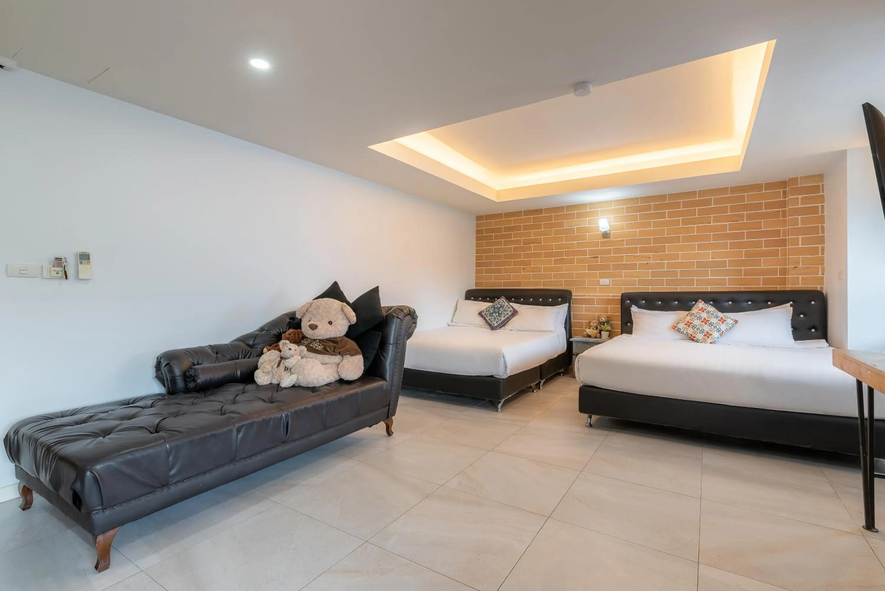 Deluxe Quadruple Room in Little Bear's Home